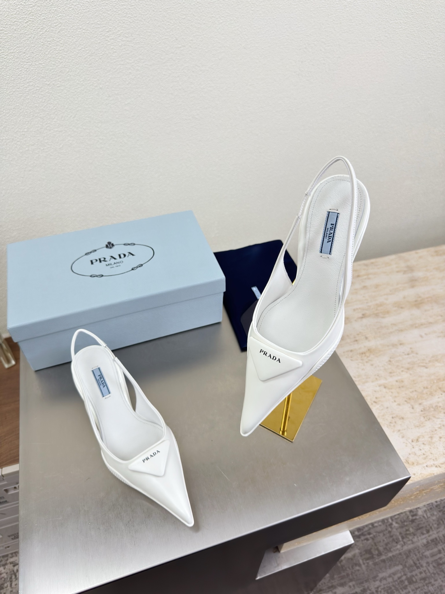 Prada Style White Leather Women's Shoes style reference detail image 9 from source 784751