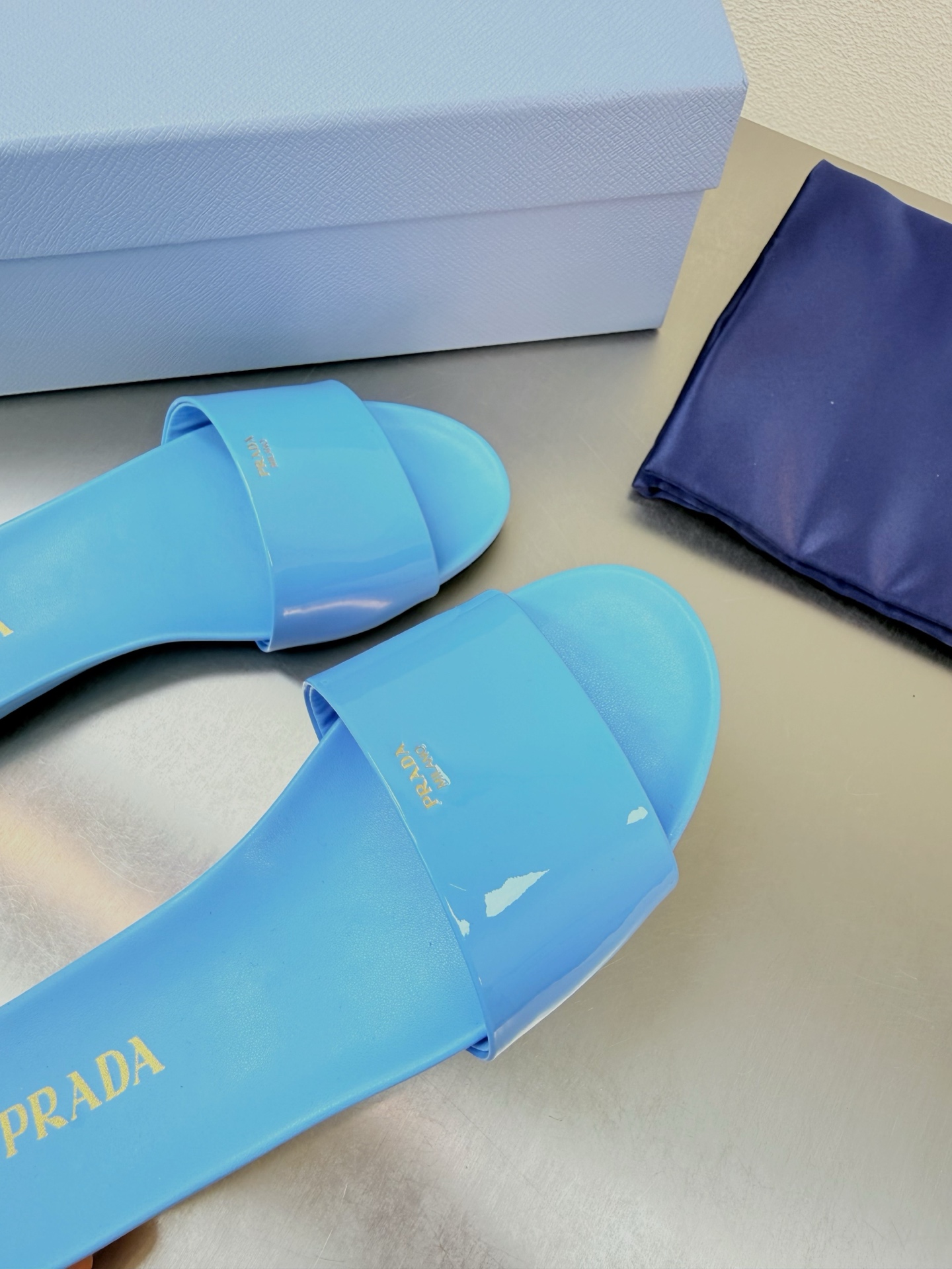 Prada Style Blue Leather Women's Shoes style reference detail image 5 from source 784754