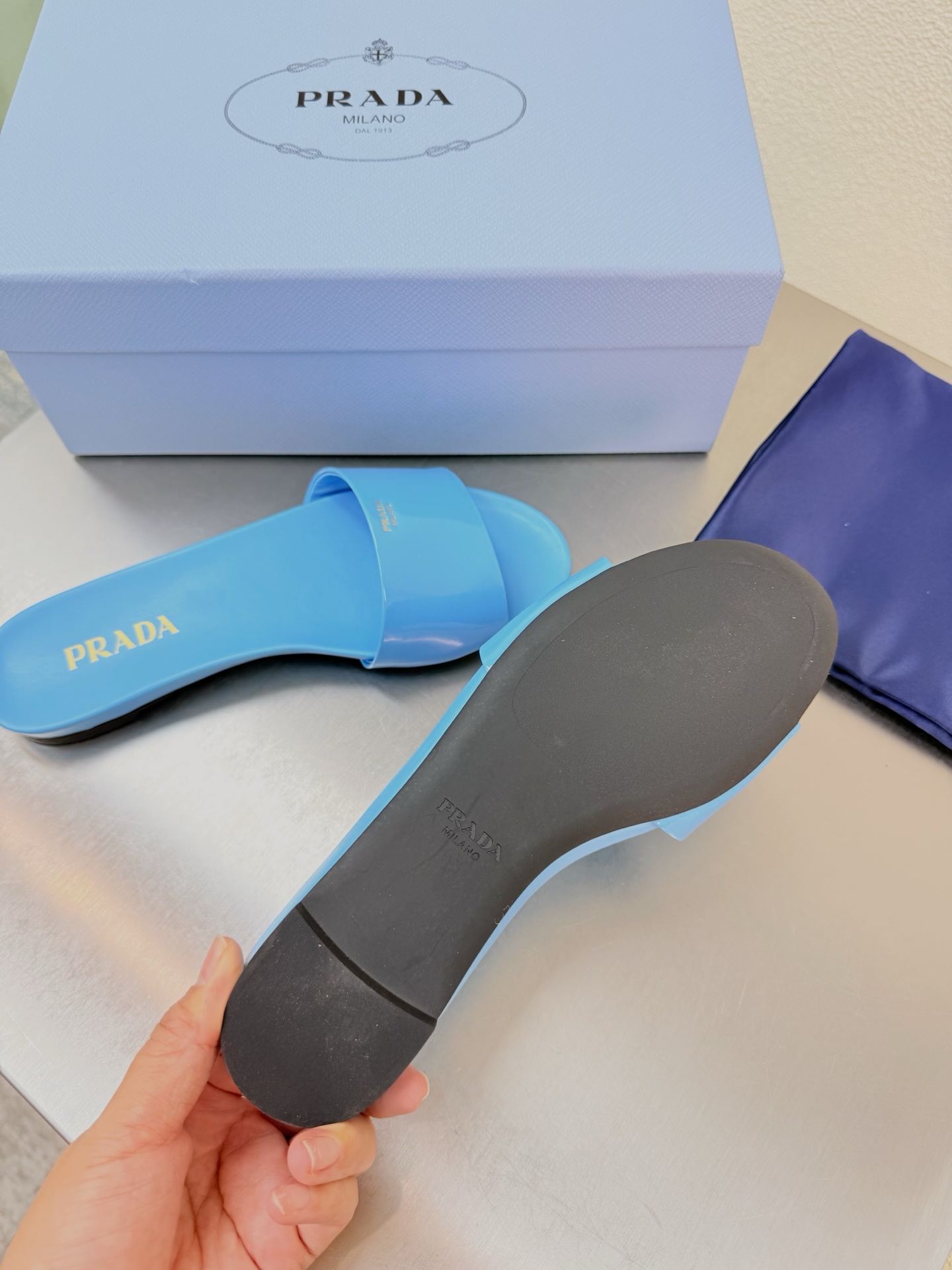 Prada Style Blue Leather Women's Shoes style reference detail image 4 from source 784754