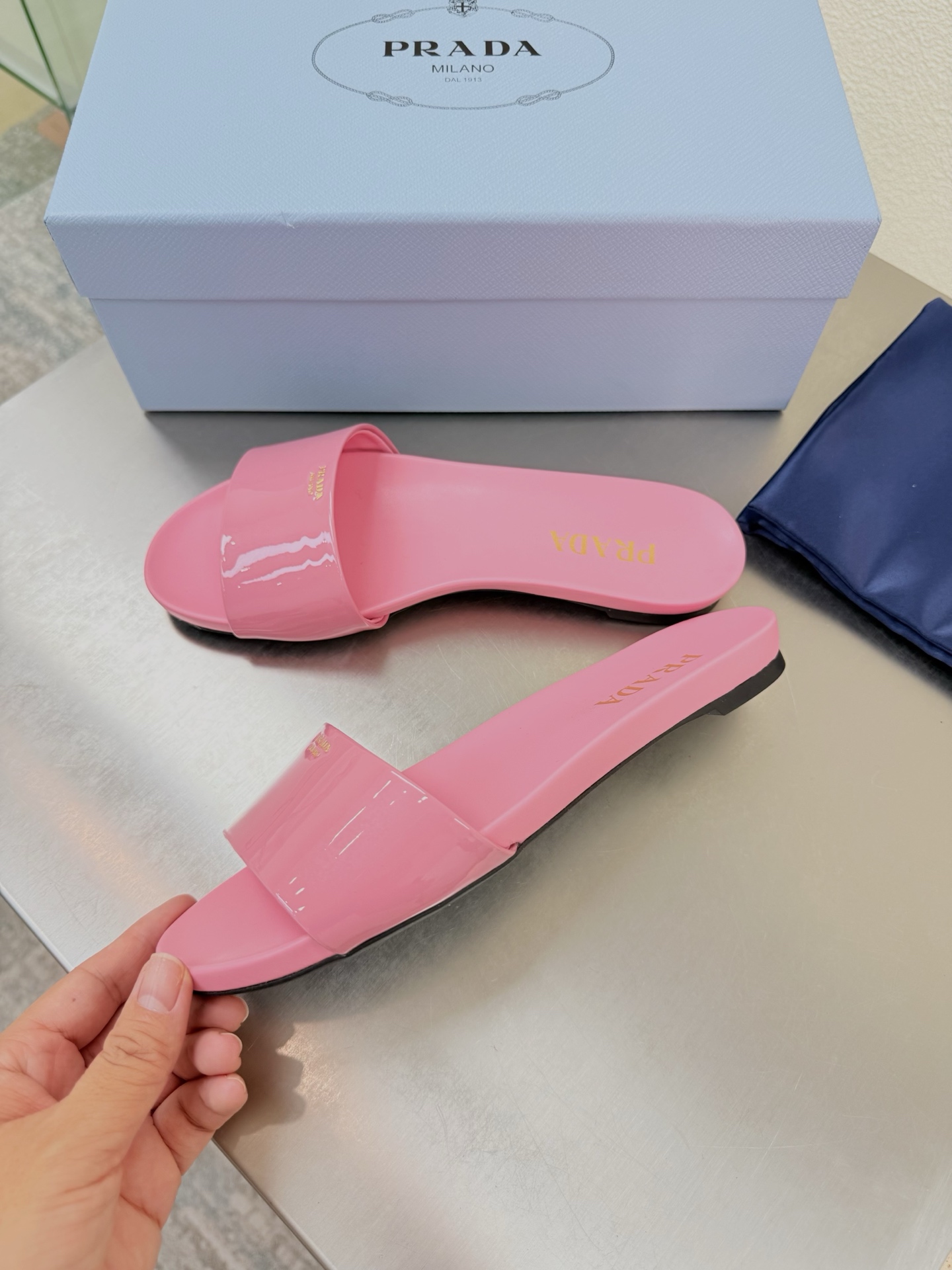 Prada Style Pink Leather Women's Shoes style reference detail image 4 from source 784755