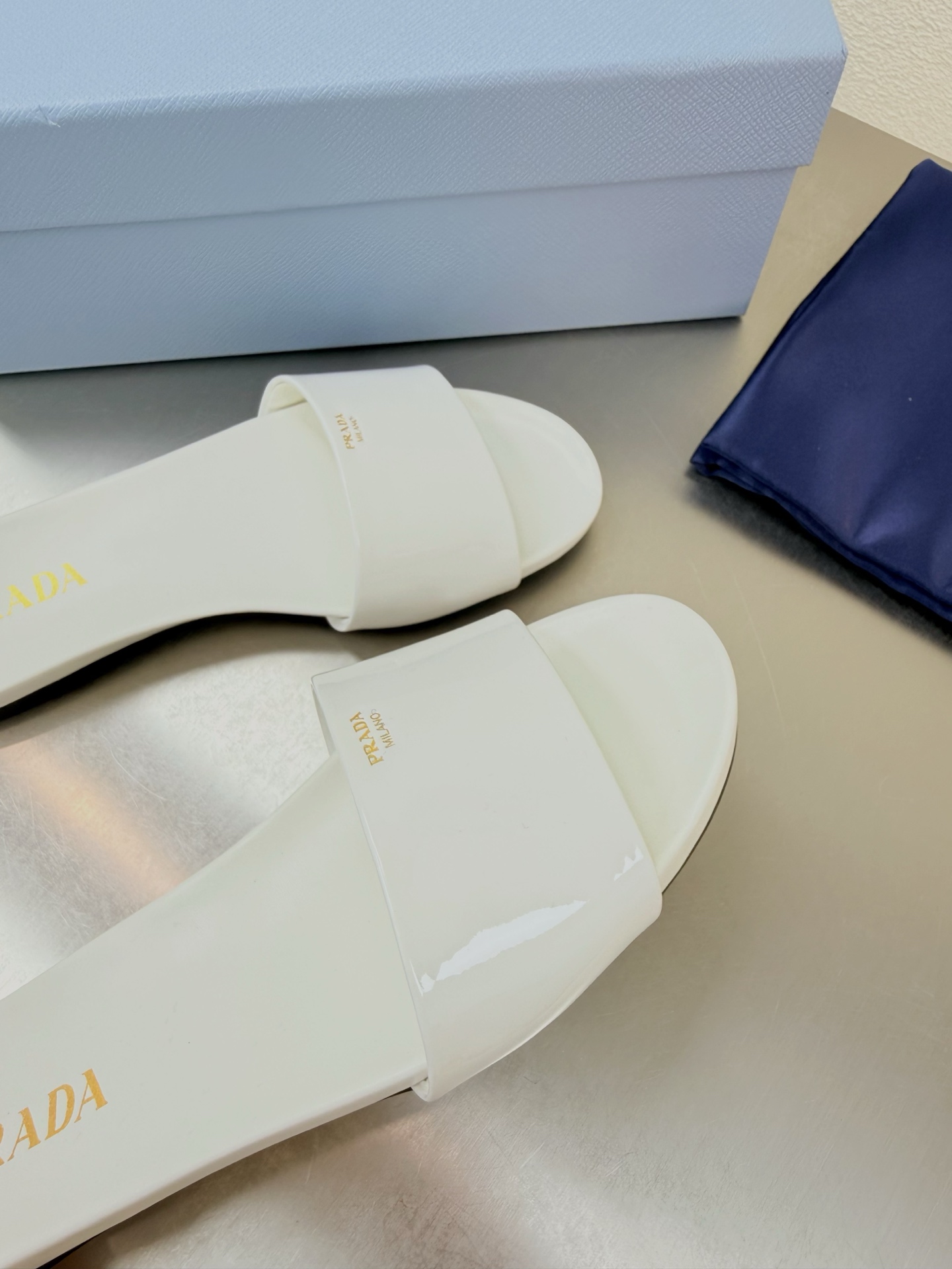 Prada Style White Leather Women's Shoes style reference detail image 6 from source 784756