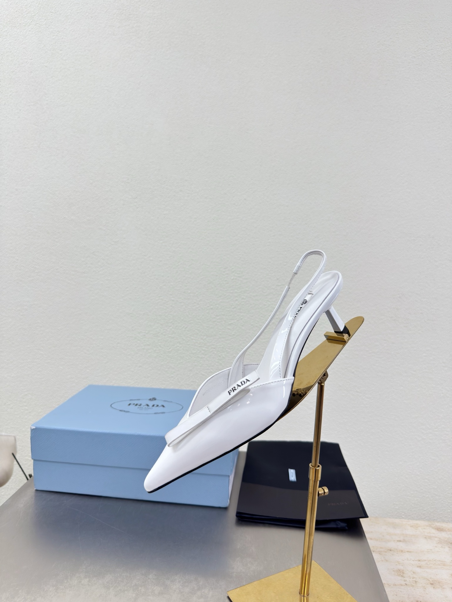 Prada Style White Leather Women's Shoes style reference detail image 8 from source 784757