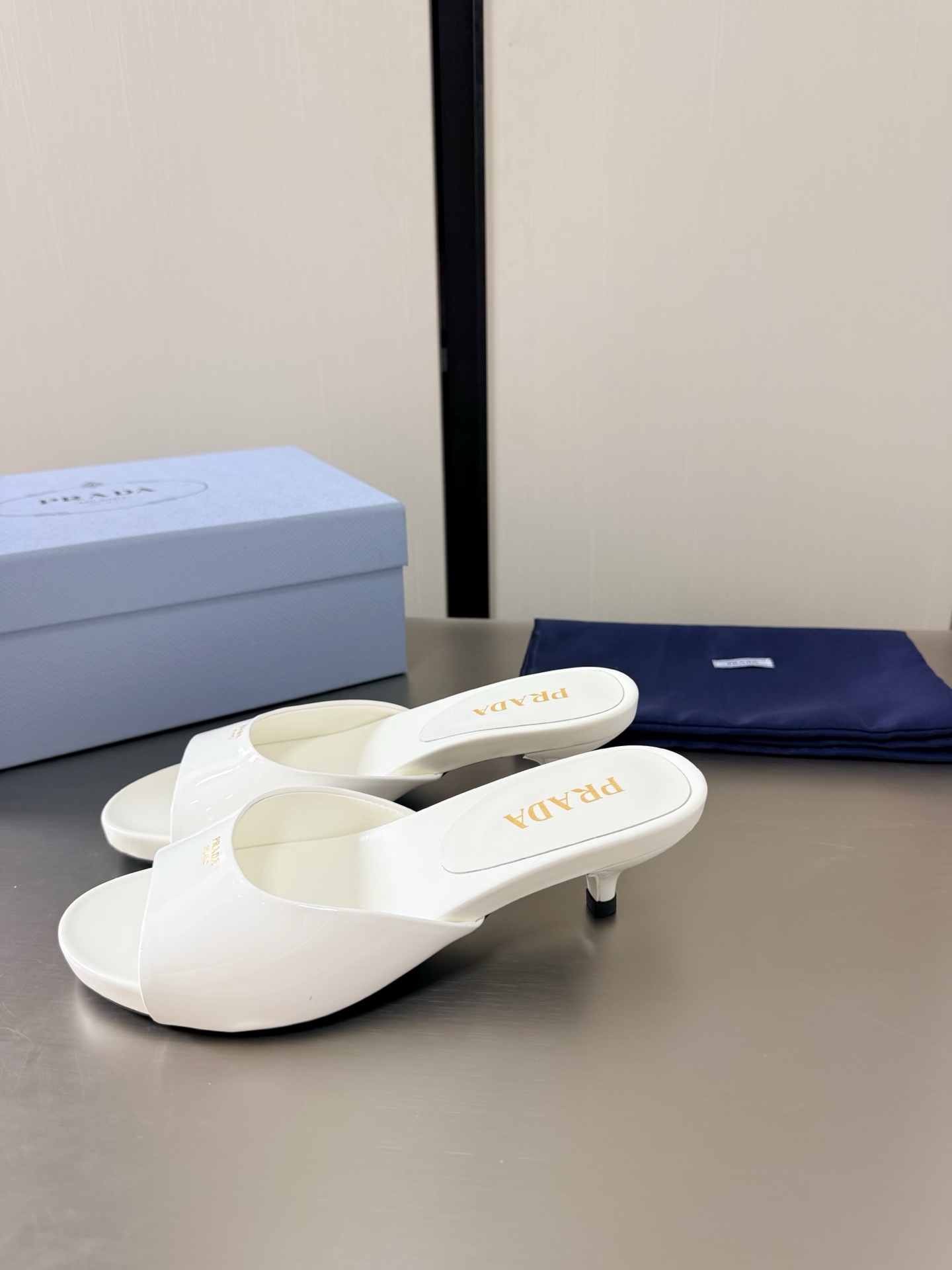 Prada Style White Leather Women's Shoes style reference detail image 4 from source 784761