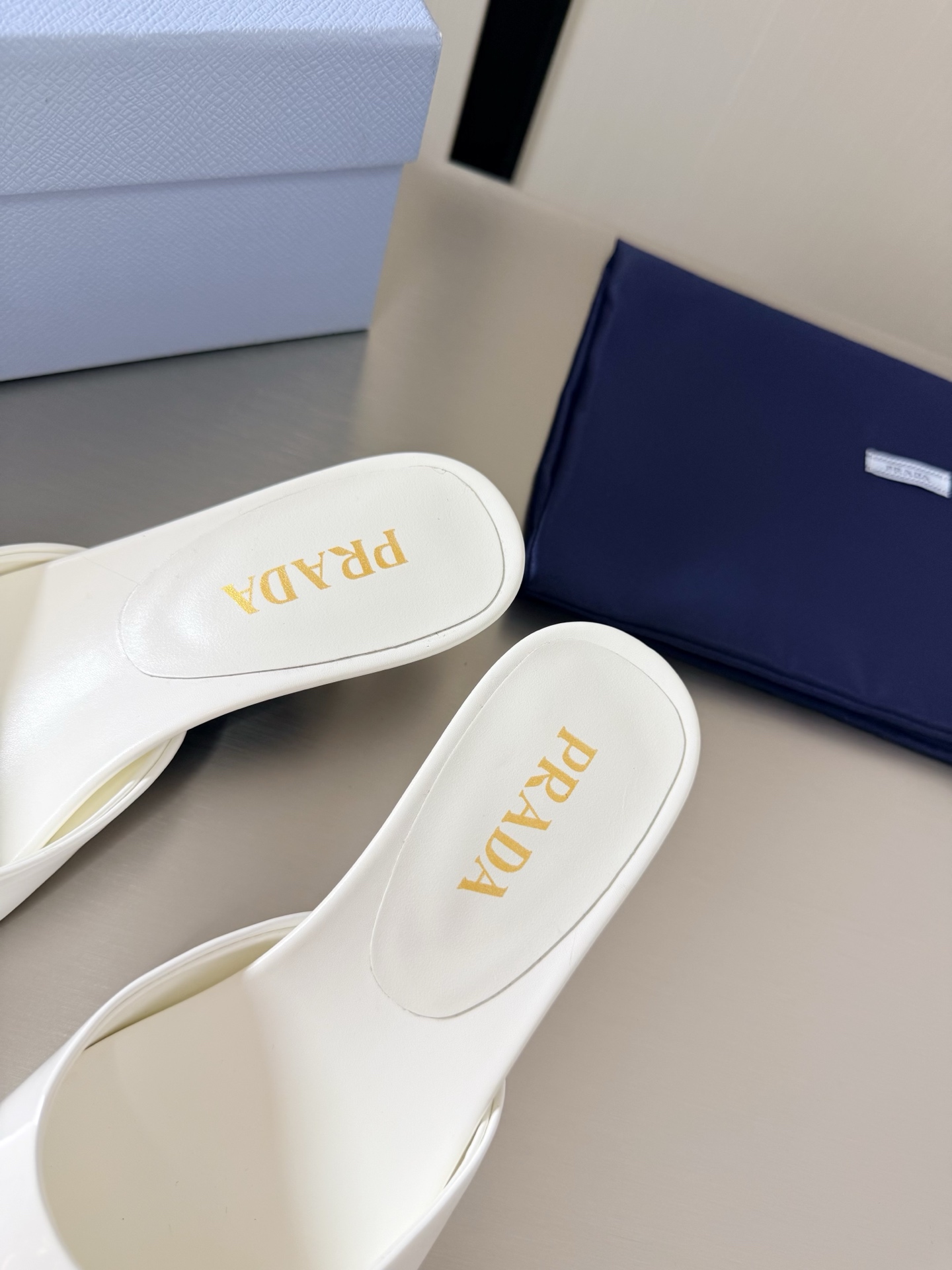 Prada Style White Leather Women's Shoes style reference detail image 6 from source 784761