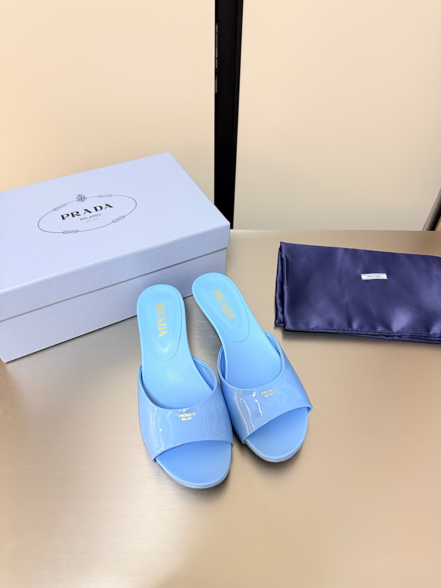 Prada Style Blue Leather Women's Shoes style reference detail image 5 from source 784763