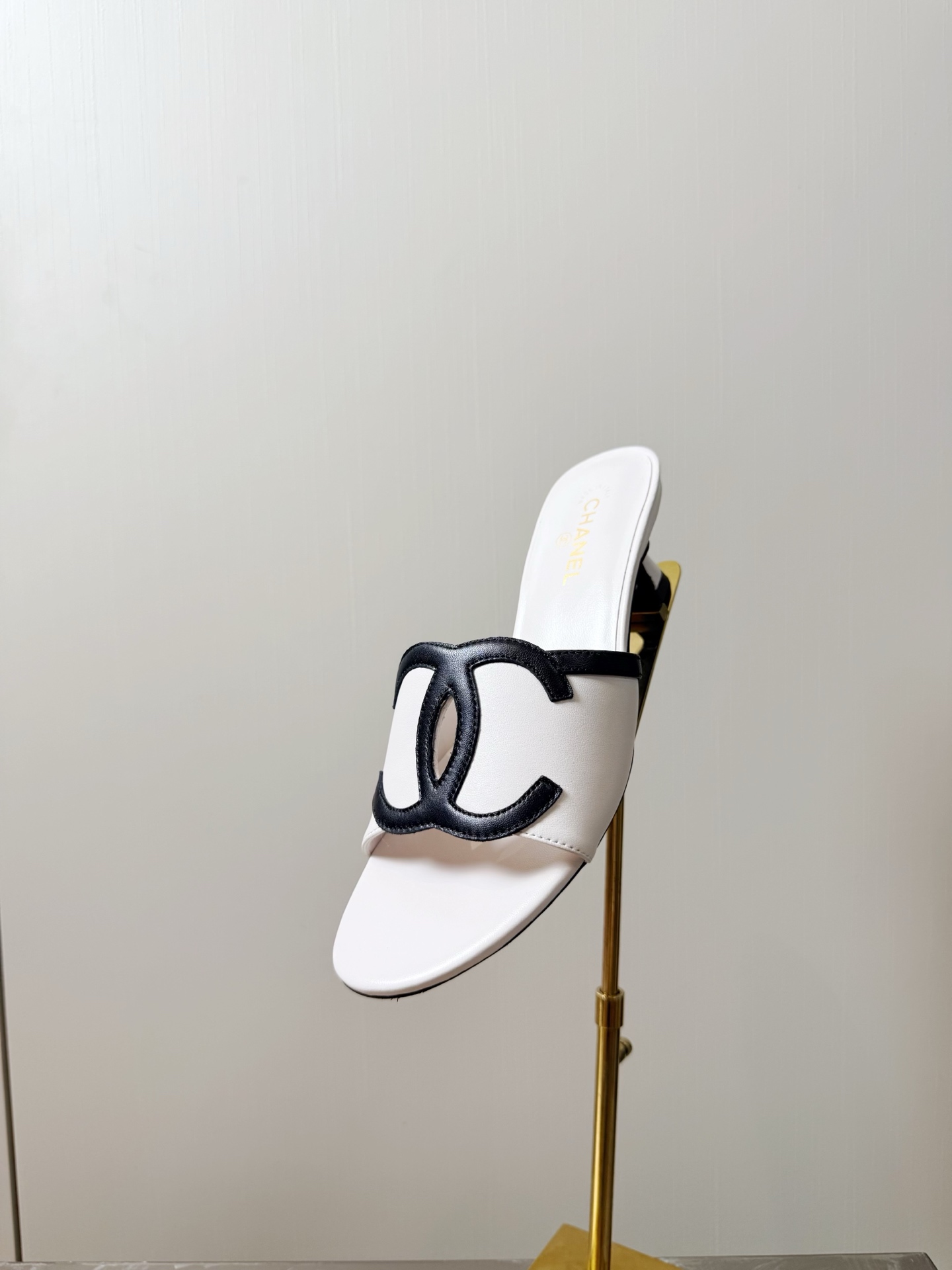 NO:781541,Xiaoxiang medium heel large logo slippers, slippers, slippers19860909小香中跟大logo 拖鞋,拖鞋,slippers,Women's Shoes