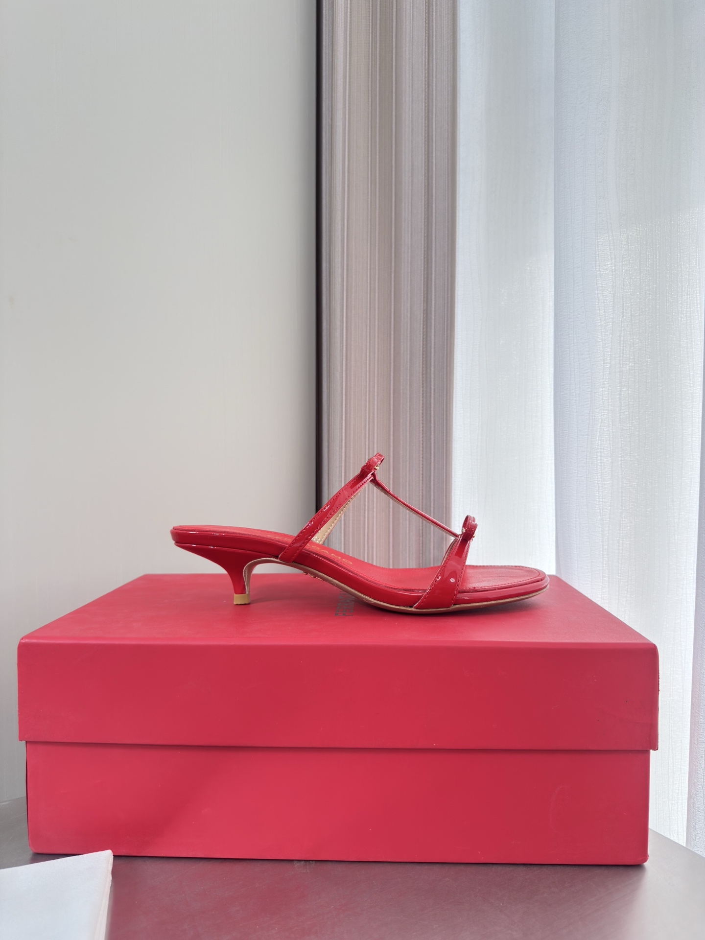 Ferragamo Slides