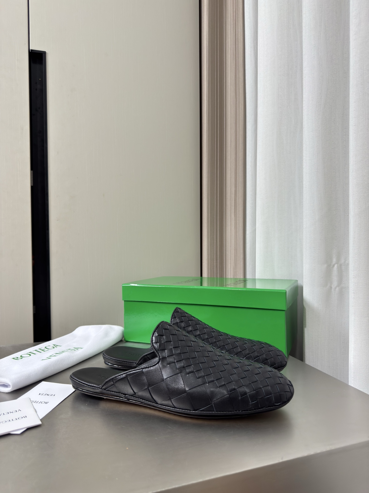 Bottega Veneta Slides