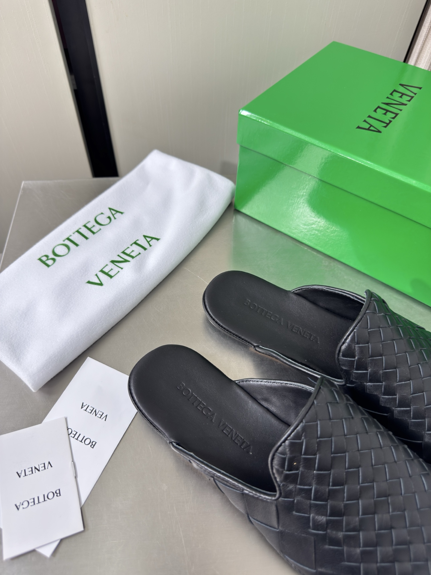 Bottega Veneta Slides