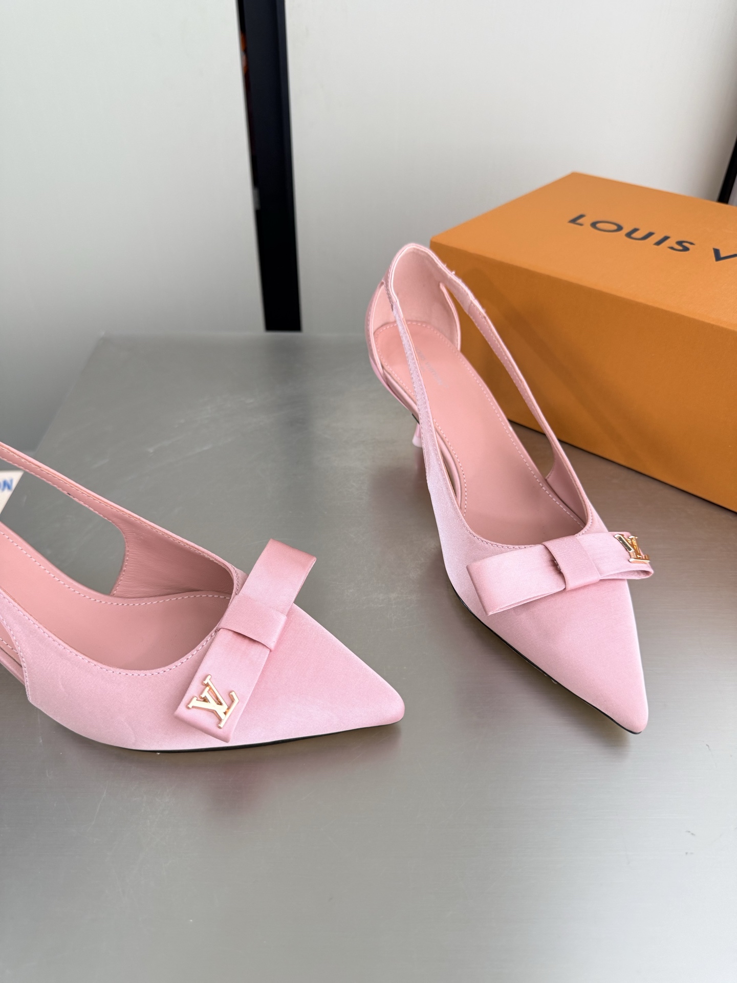 Louis Vuitton Women Shoes
