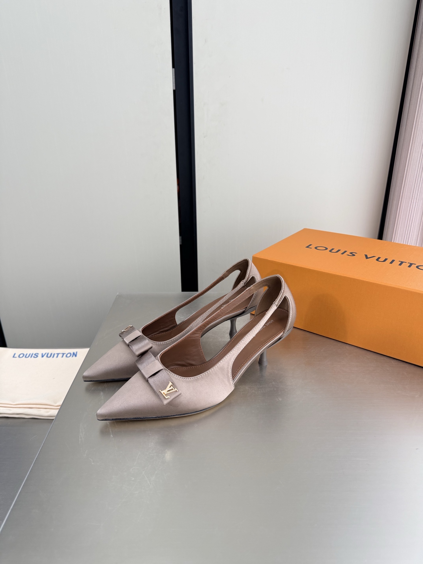 Louis Vuitton Women Shoes