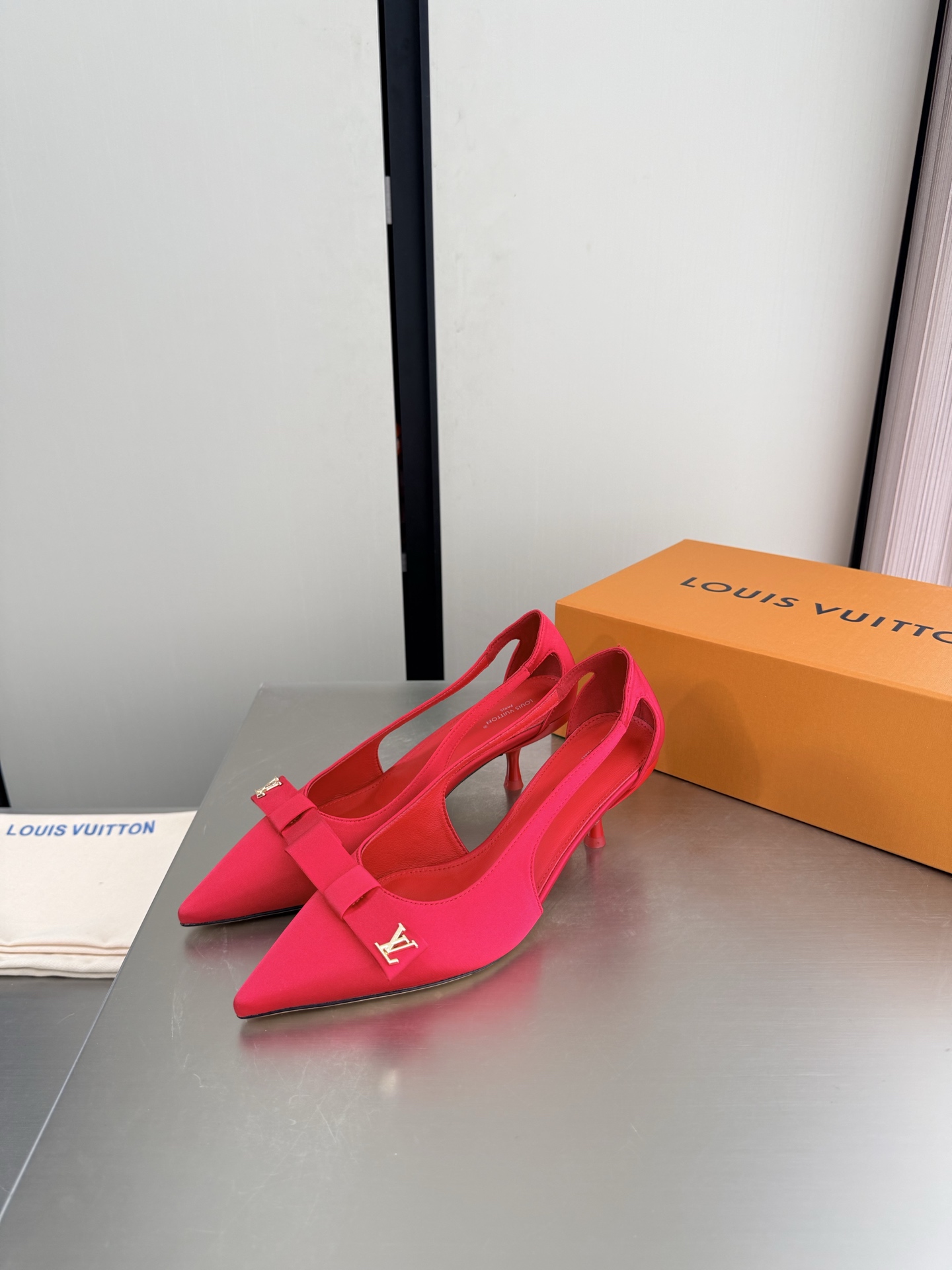 Louis Vuitton Women Shoes