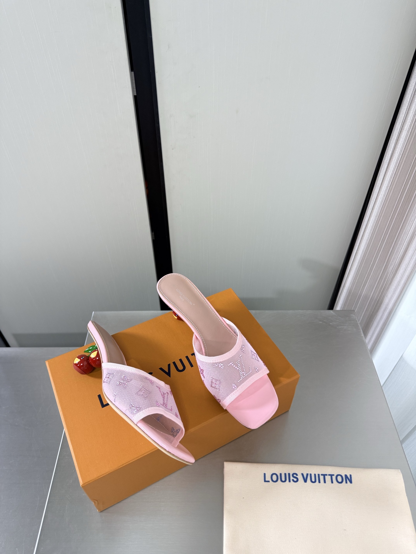 Louis Vuitton Slides