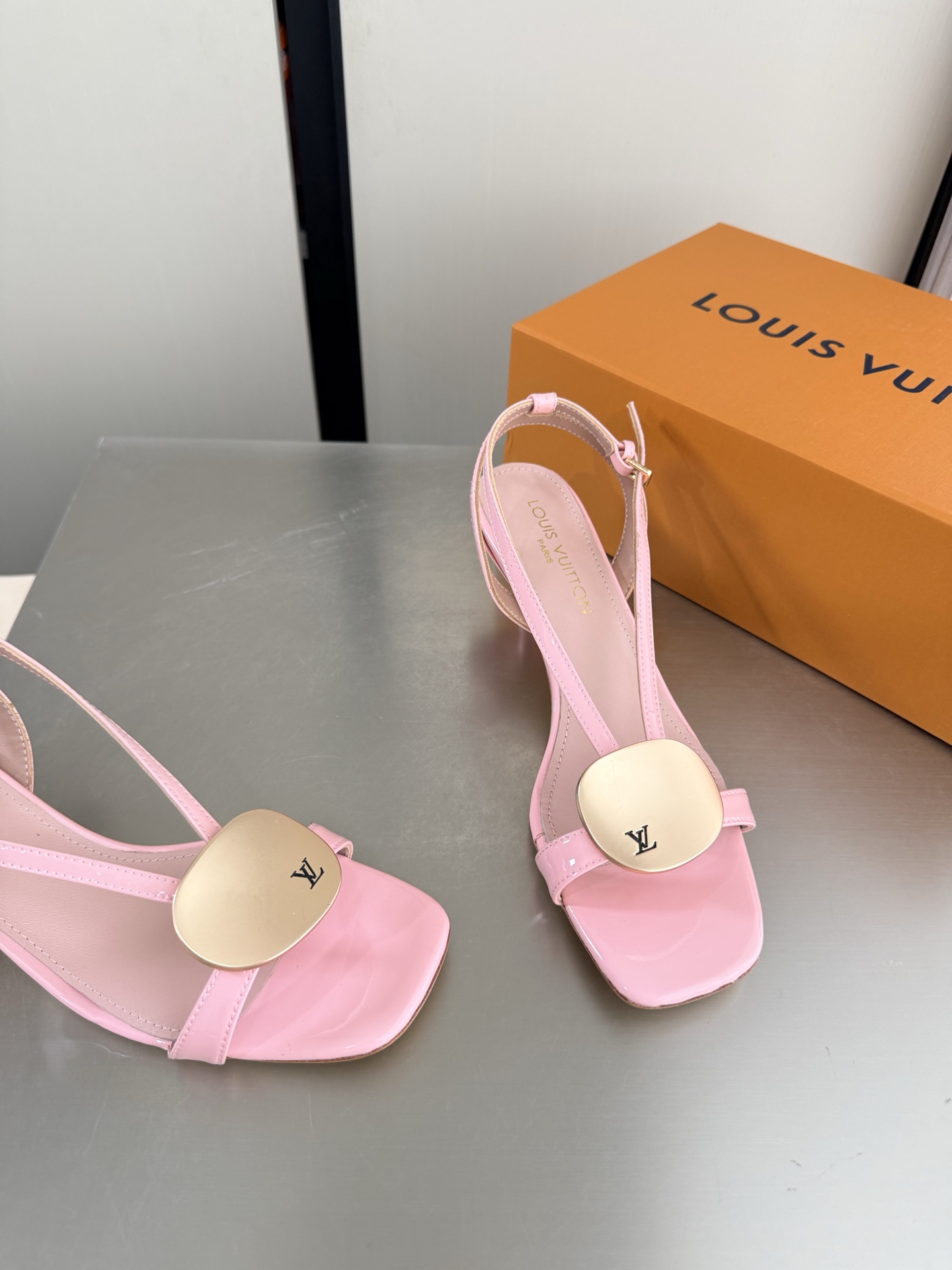 Louis Vuitton Sandals
