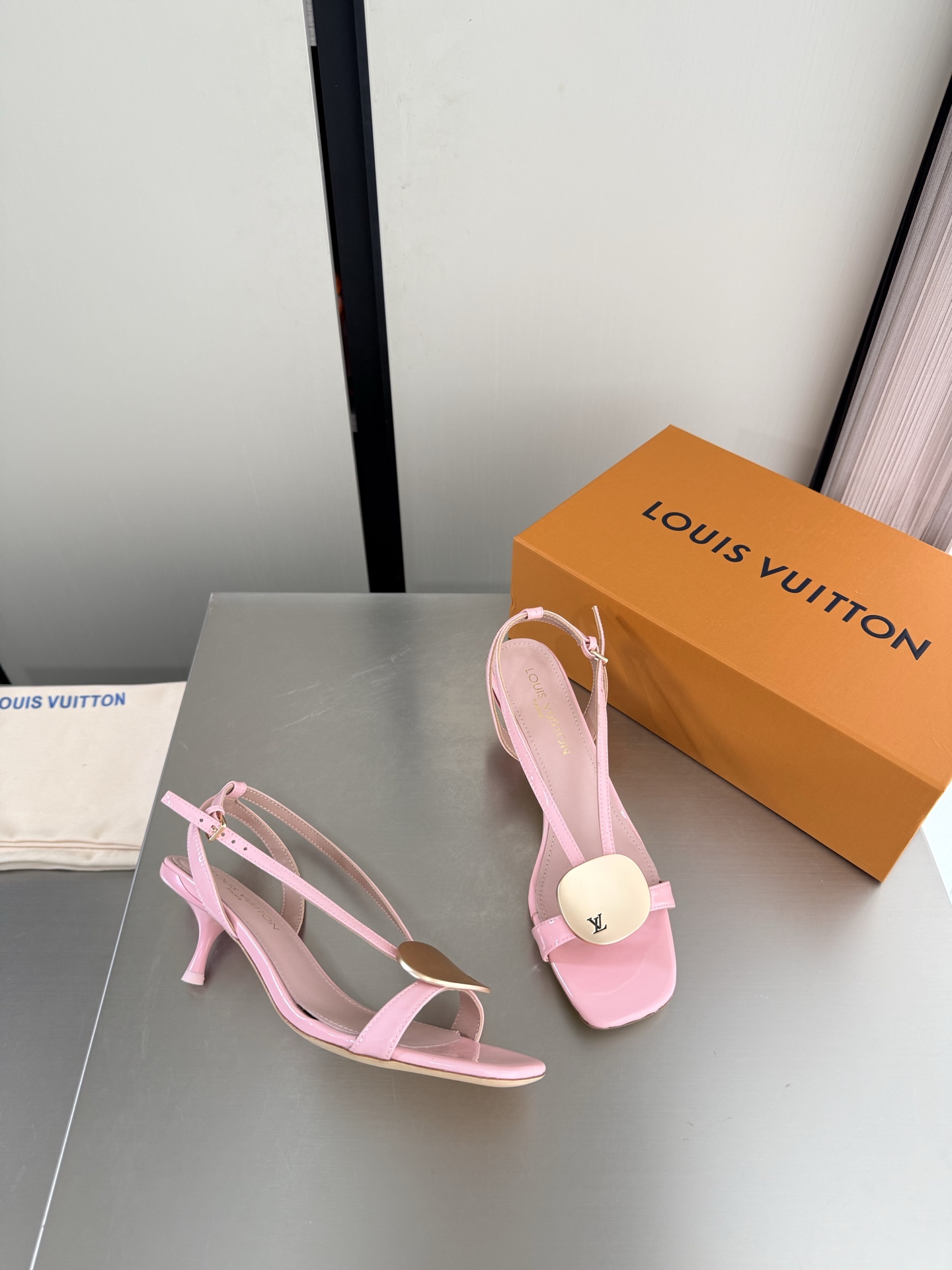 Louis Vuitton Sandals
