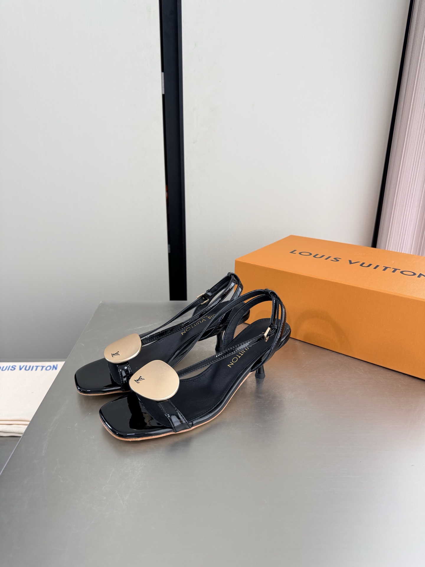 Louis Vuitton Sandals