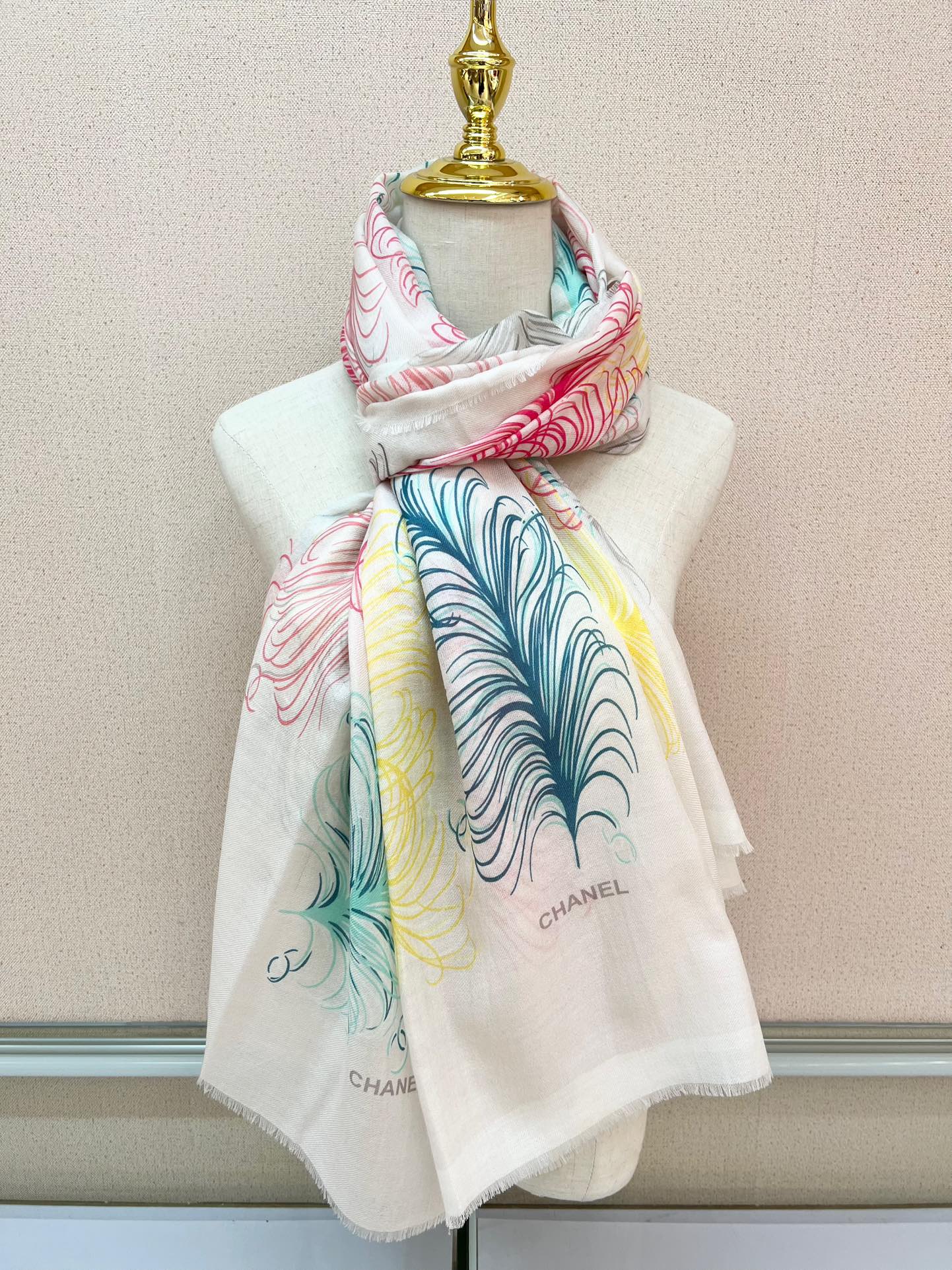 上新🌈 原版品质～～ 香奶奶专柜款～就是告诉大家这款必须收～🆕❤️ 新款长羊绒😍专柜同步🌈✨这个size