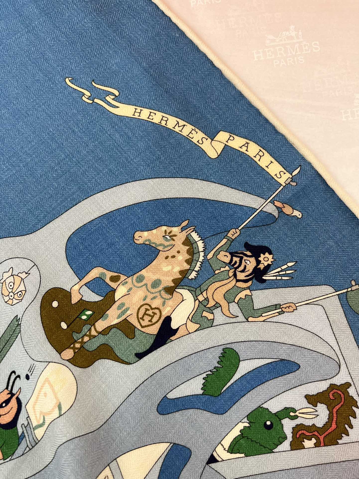 由设计师索菲亚·安德莱奥蒂(SoPhia Andreotti)和爱德华·巴里布德(EdouardBari