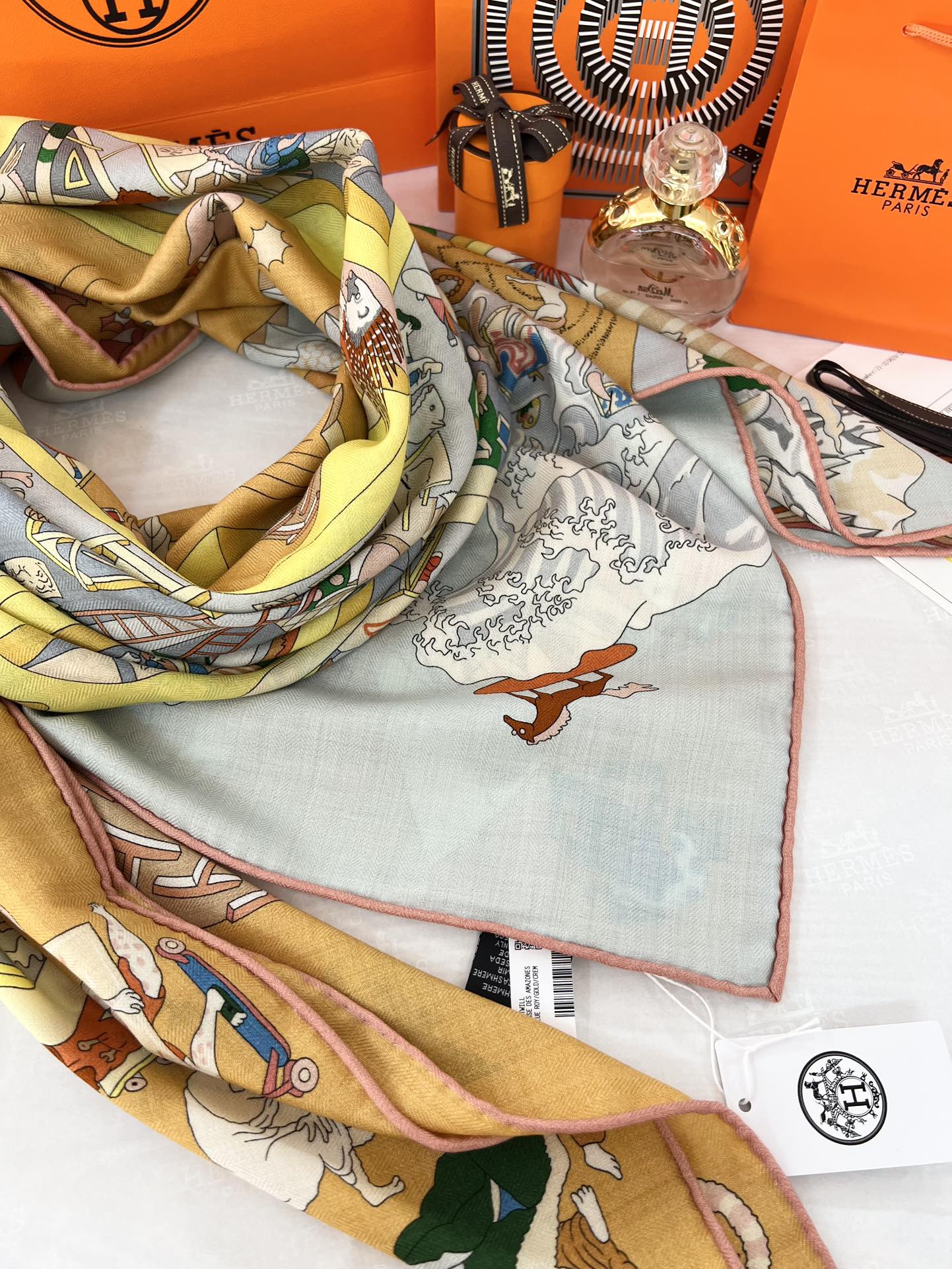 由设计师索菲亚·安德莱奥蒂(SoPhia Andreotti)和爱德华·巴里布德(EdouardBari