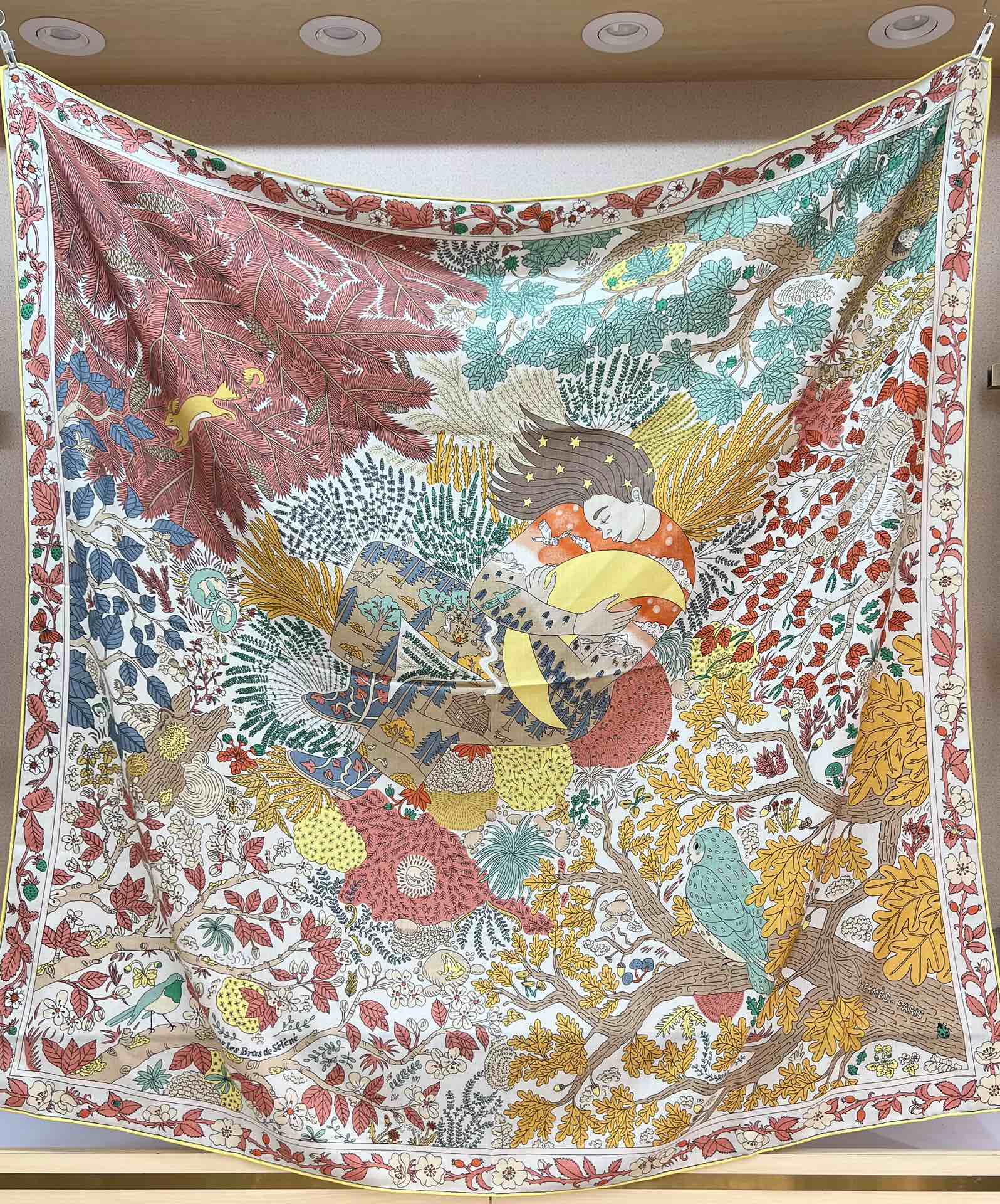 由设计师索菲亚·安德莱奥蒂(SoPhia Andreotti)和爱德华·巴里布德(EdouardBari