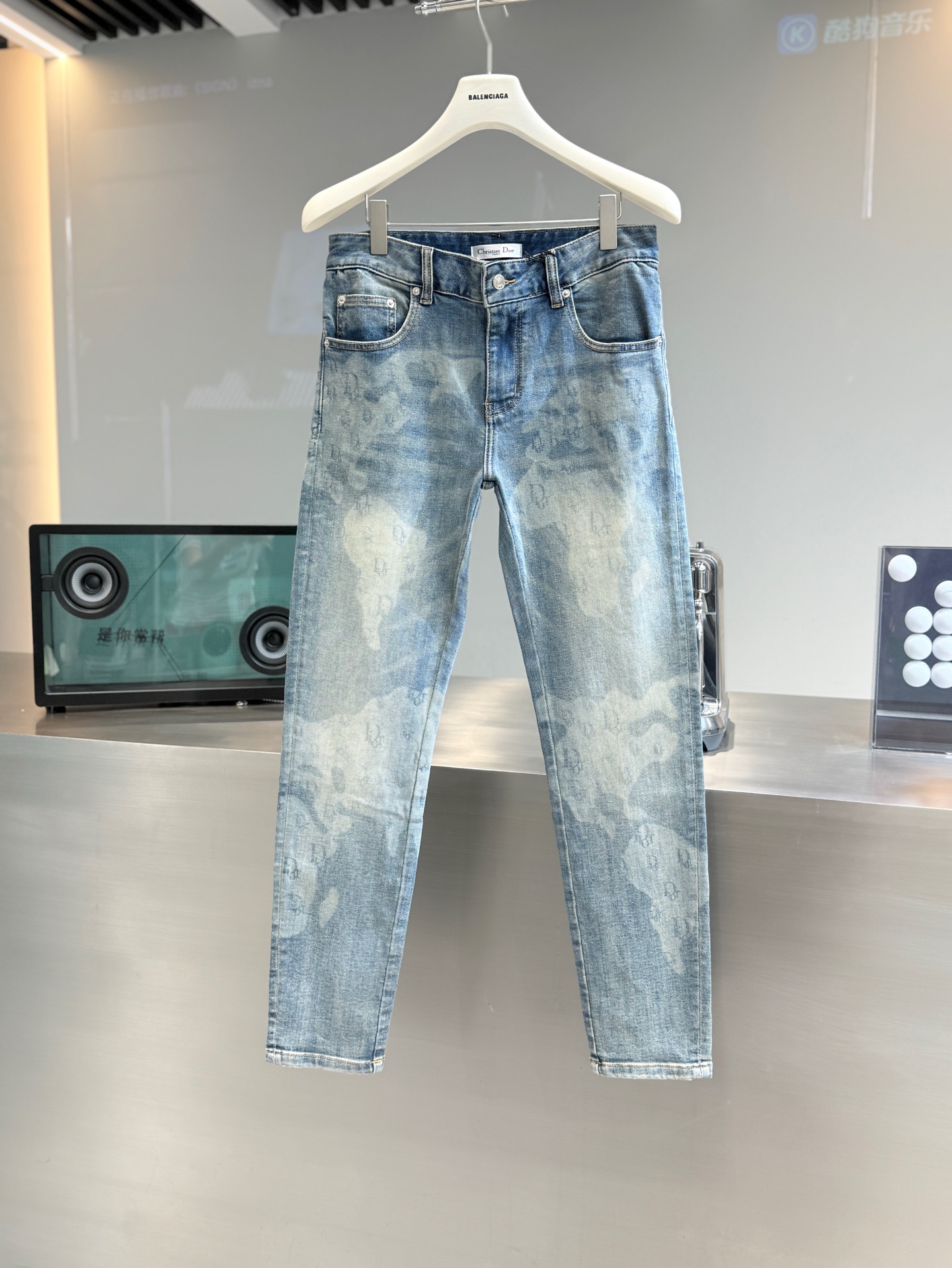 NO:141396,Dio* ｜New spring and summer jeans, slim pants 28-36,,dior,jeans,alexander wang19860909Dio* ｜春夏新款牛仔裤,修身裤型 28-36,,dior,jeans,alexander wang,Men's clothing