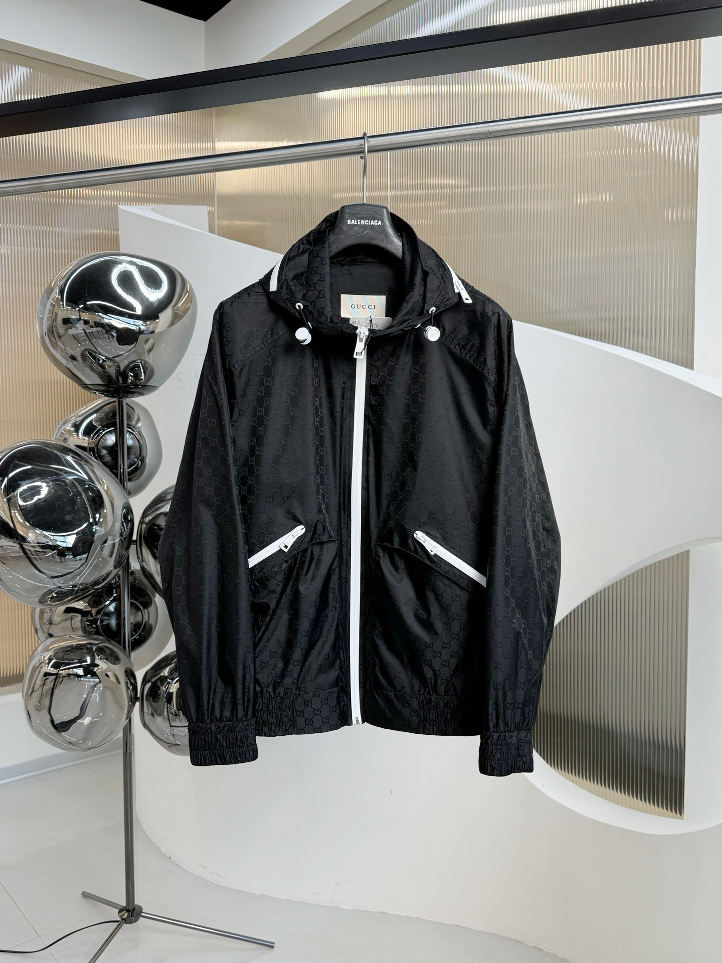 Alternative view of Jacket 08004