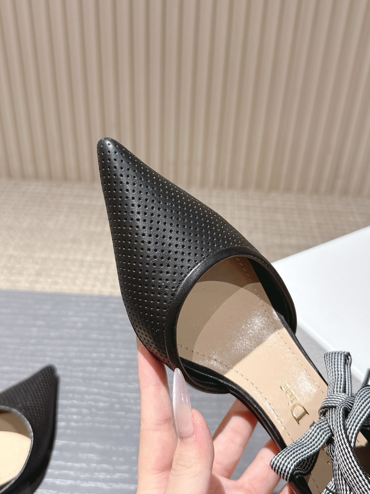 Dior J'Adior Embroidered Pointed Toe Heel Sandals 7 i1746227085906 8639 0 5
