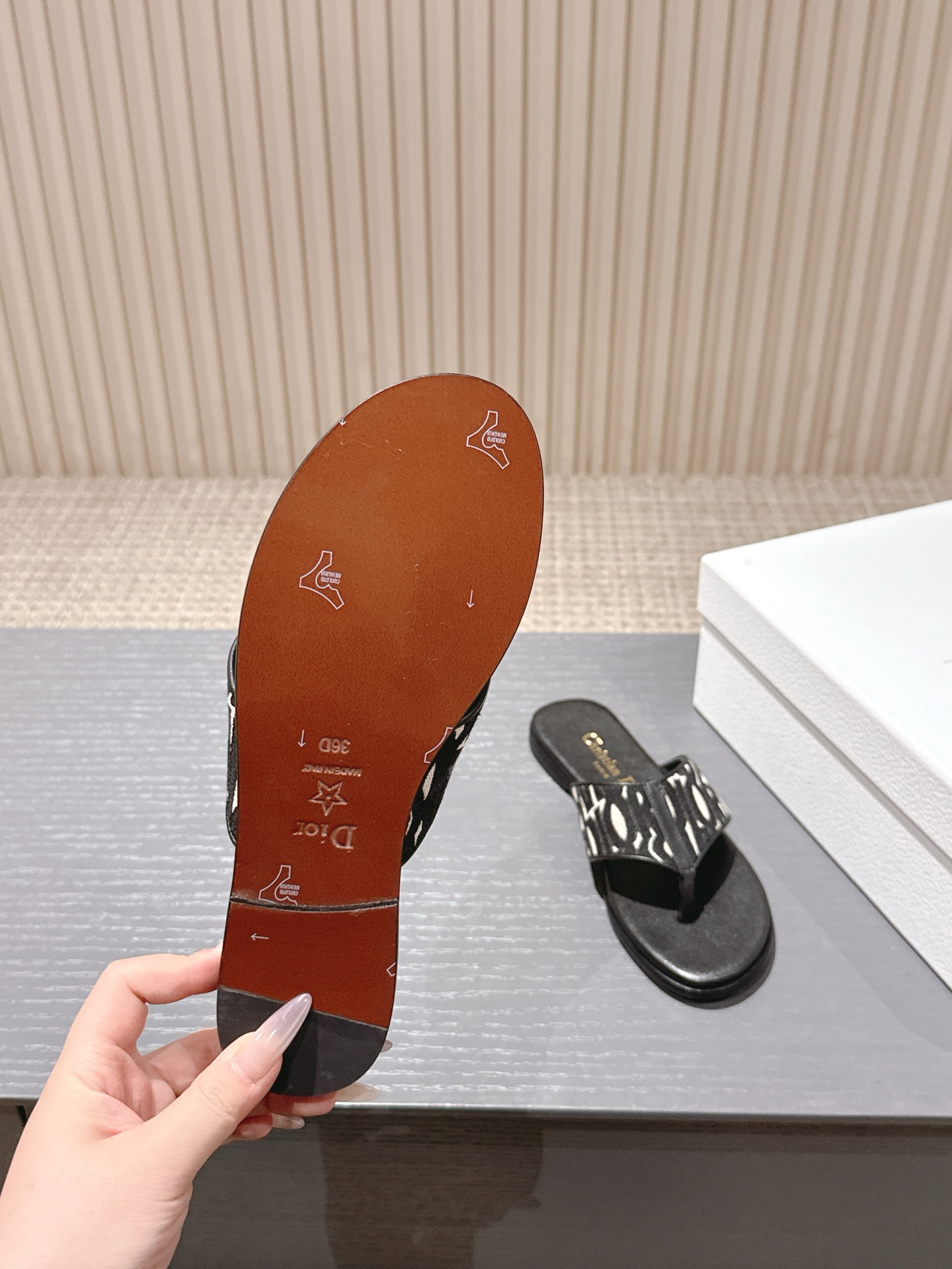 Miss Dior Adiorable Thong Sandals - Designer Style, Comfortable Fit 10 i1746227249495 1756 0 8
