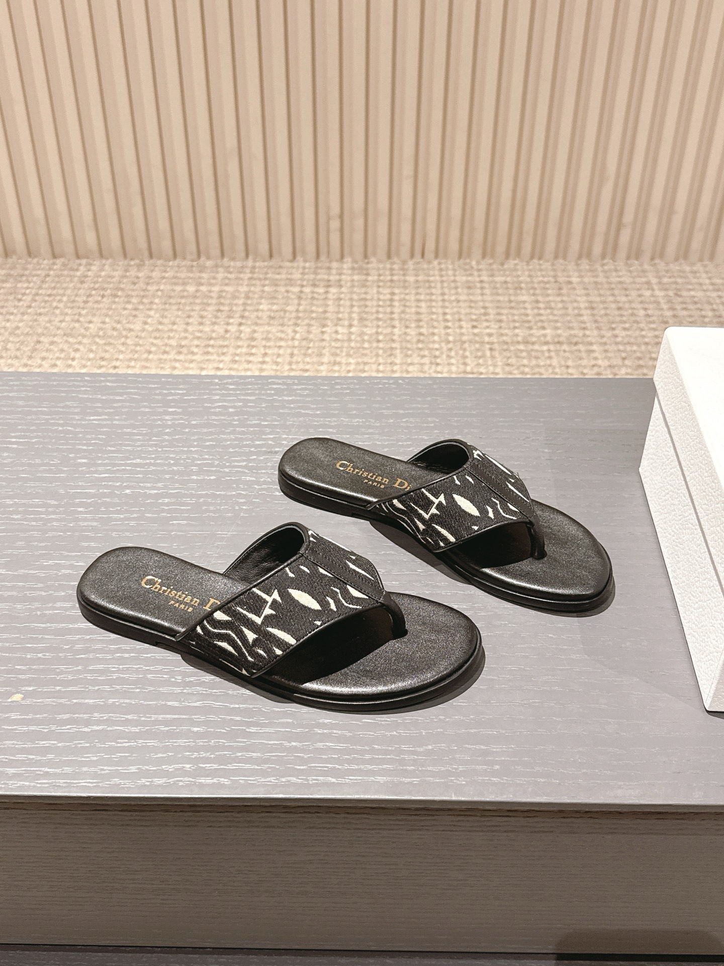 Miss Dior Adiorable Thong Sandals - Designer Style, Comfortable Fit 2 i1746227249507 547 0 2