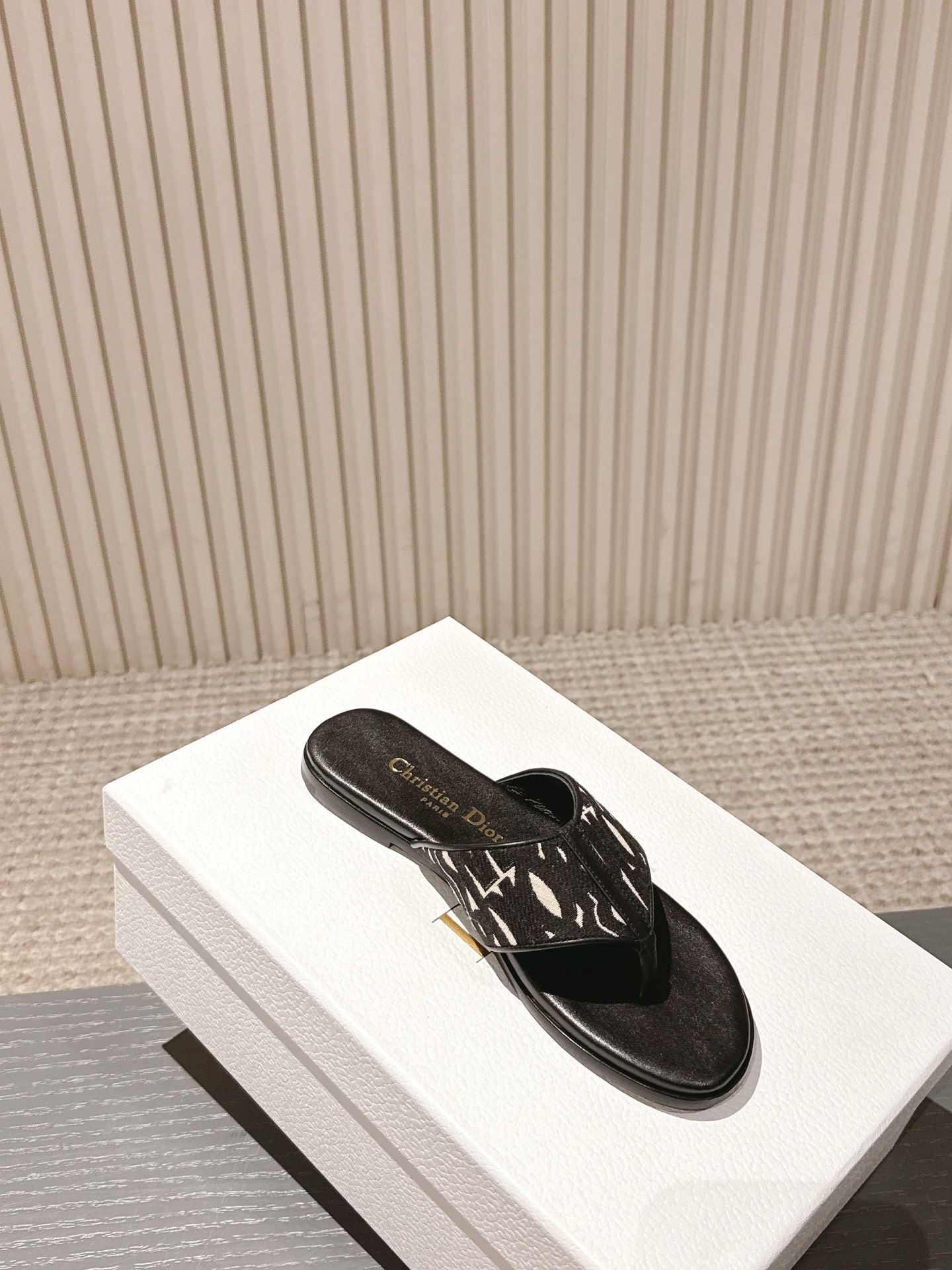 Miss Dior Adiorable Thong Sandals - Designer Style, Comfortable Fit 5 i1746227257339 7094 0 3