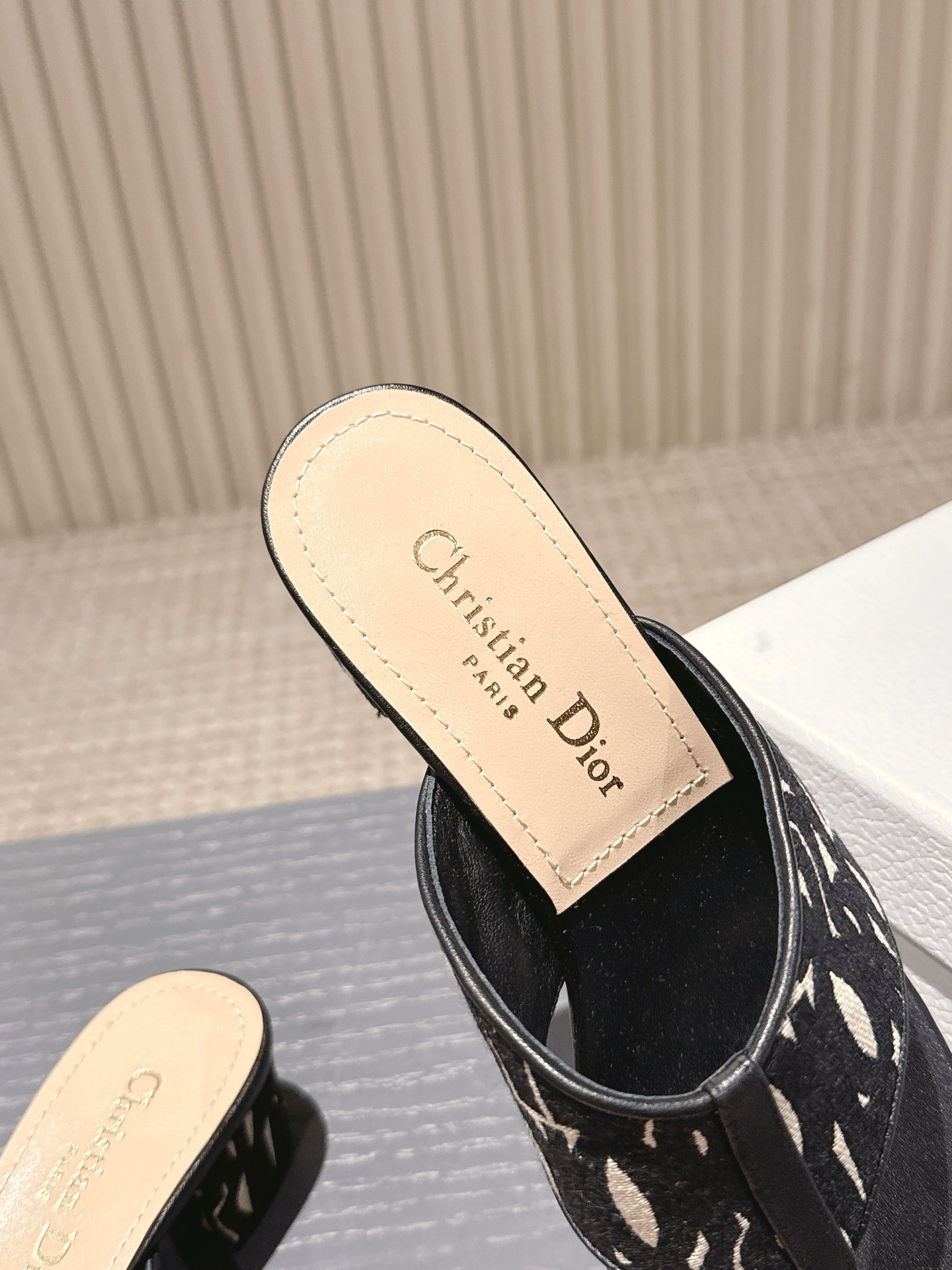 Dior Adiorable Thong Sandals with Chunky Heel - Women's Designer Slides 7 i1746227395574 4496 0 5