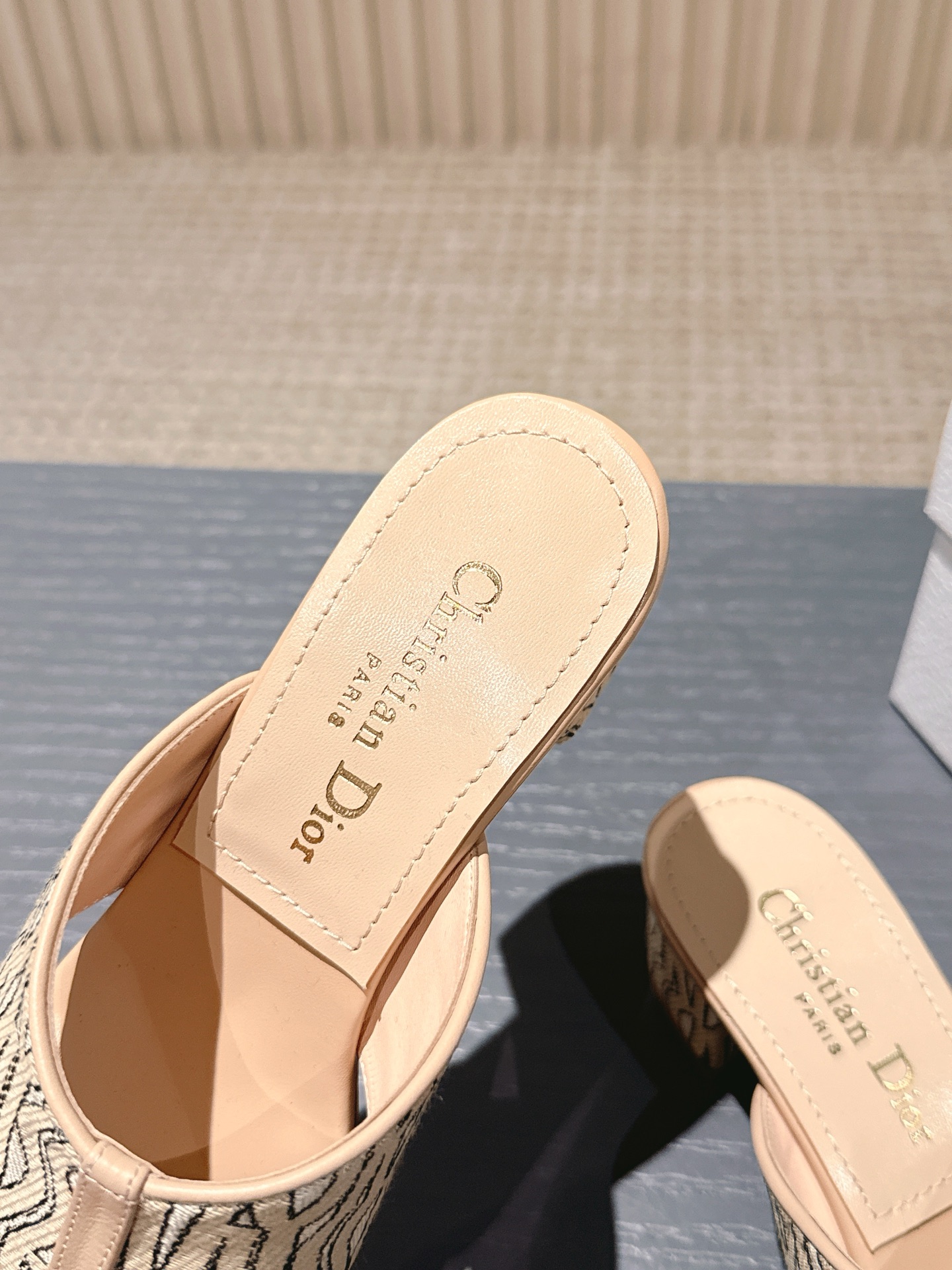 Dior Adiorable Thong Sandals - Spring/Summer 2025 Runway Collection 8 i1746227462413 2131 0 6