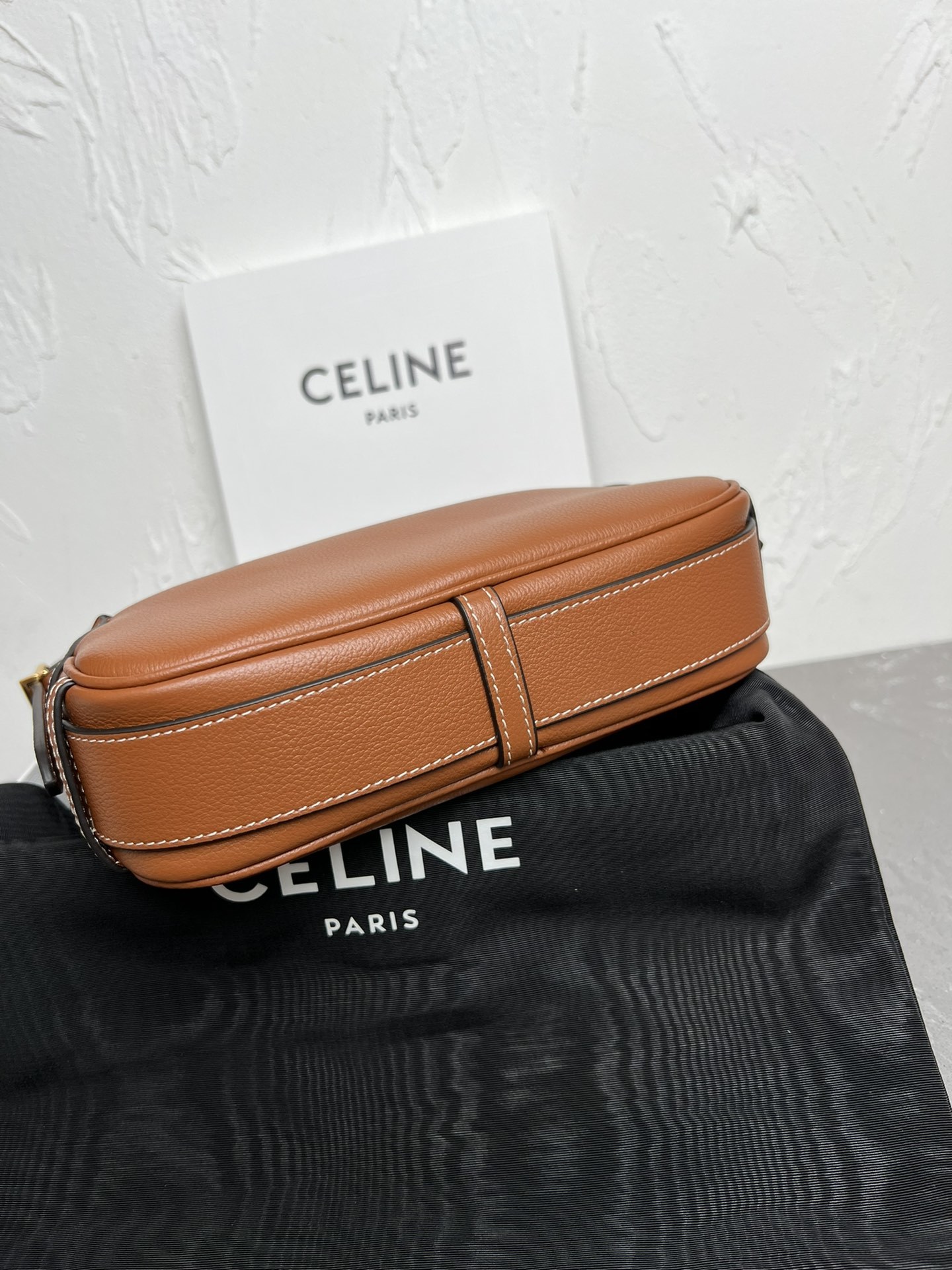 CELINE新品ROMY迷你柔软牛皮革MINIROMY实拍全新的MiniRomy真的太可爱!!小小一只但