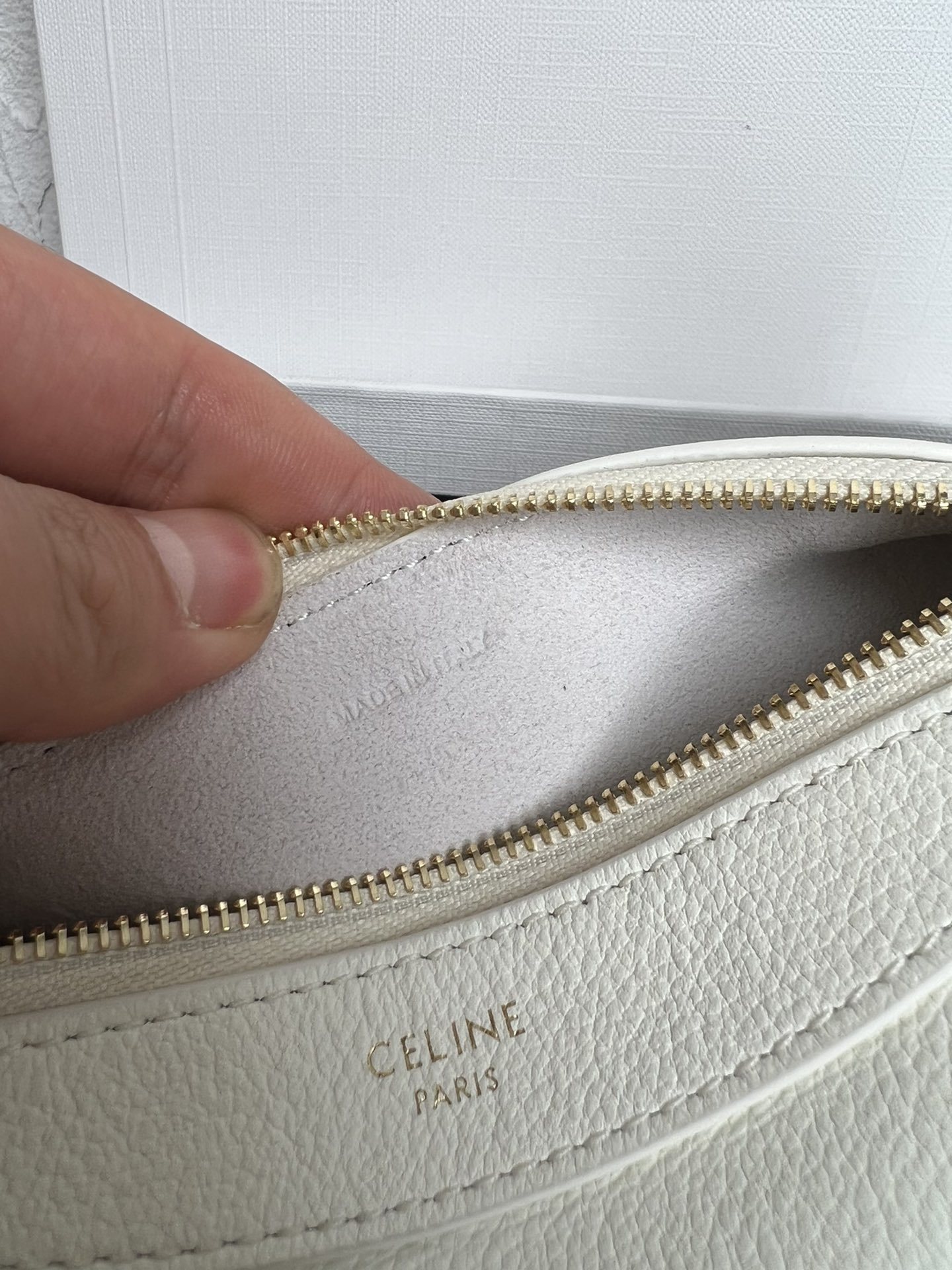CELINE新品ROMY迷你柔软牛皮革MINIROMY实拍全新的MiniRomy真的太可爱!!小小一只但