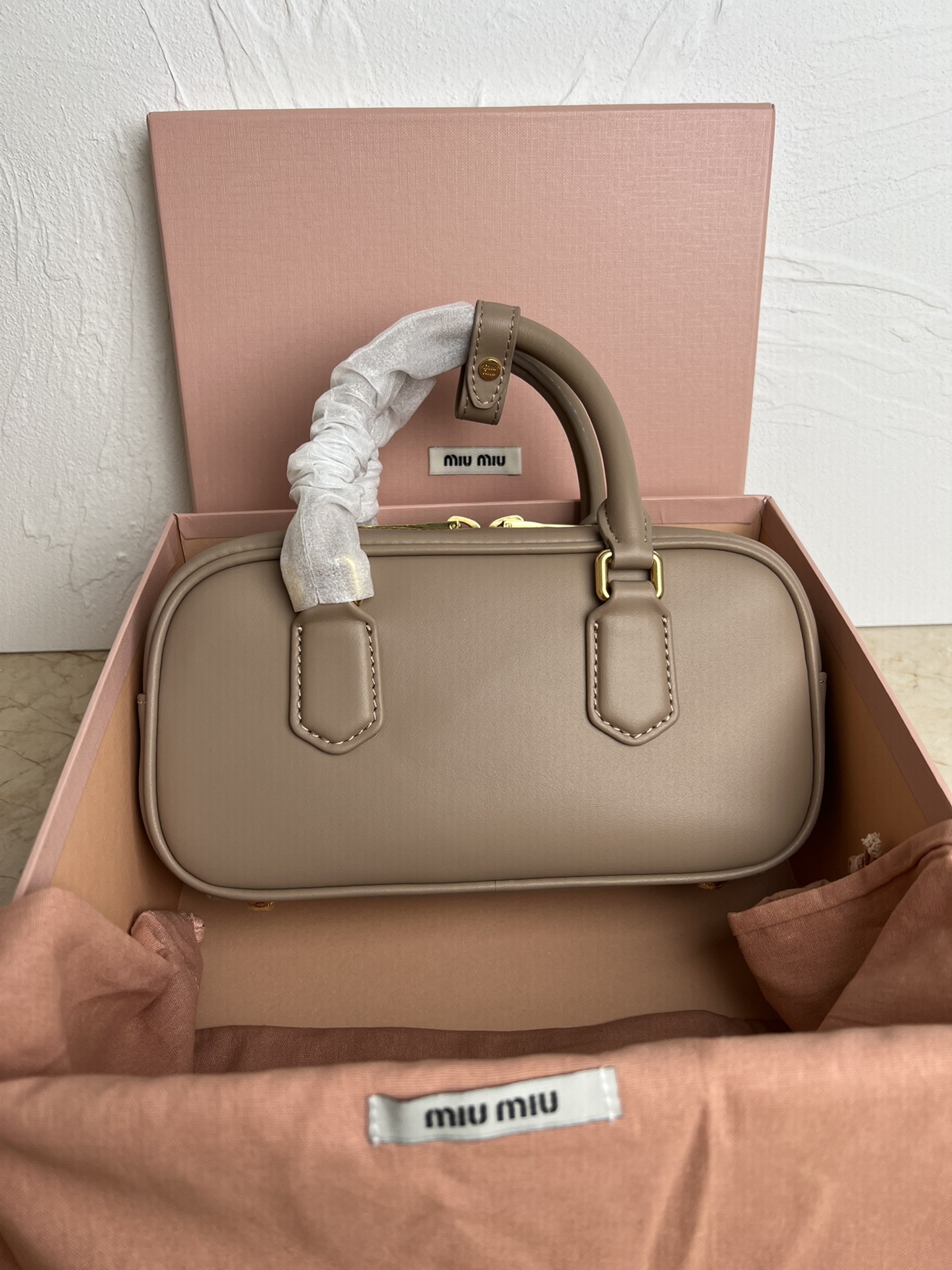 Miu Miu 5BB142 Mi家新款保龄球包包 进口小牛皮 Miu家独具风格Matelasse图案