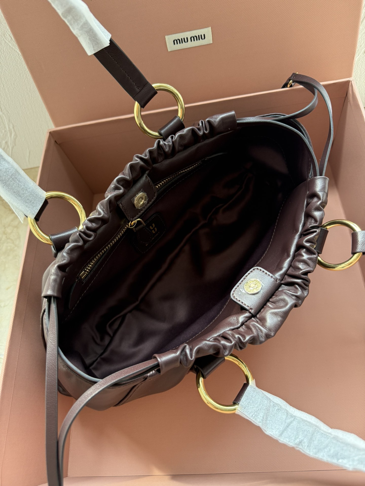 Prada 5BG306miu中古腋下饺子包 全新植柔羊皮满满 怀旧风情 搭配钢质做|日金属五金配件