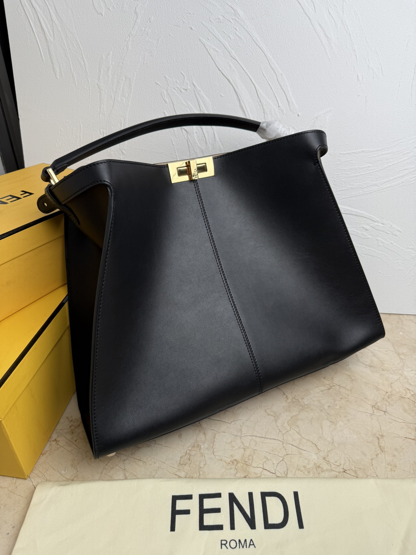 NO:203720,Genuine grade large size.FEND1 (Fendi) F home peekaboo 304L upgraded handbag, cowhide. Large size 42cm strapless, Fendi, fendi, fendi, fendi, fendi19860909正品级 大号.FEND1（芬迪）F家 peekaboo 304L升级版手提包,牛皮.大号42cm无肩带,芬迪,fendi,fendi,fendi,Bag