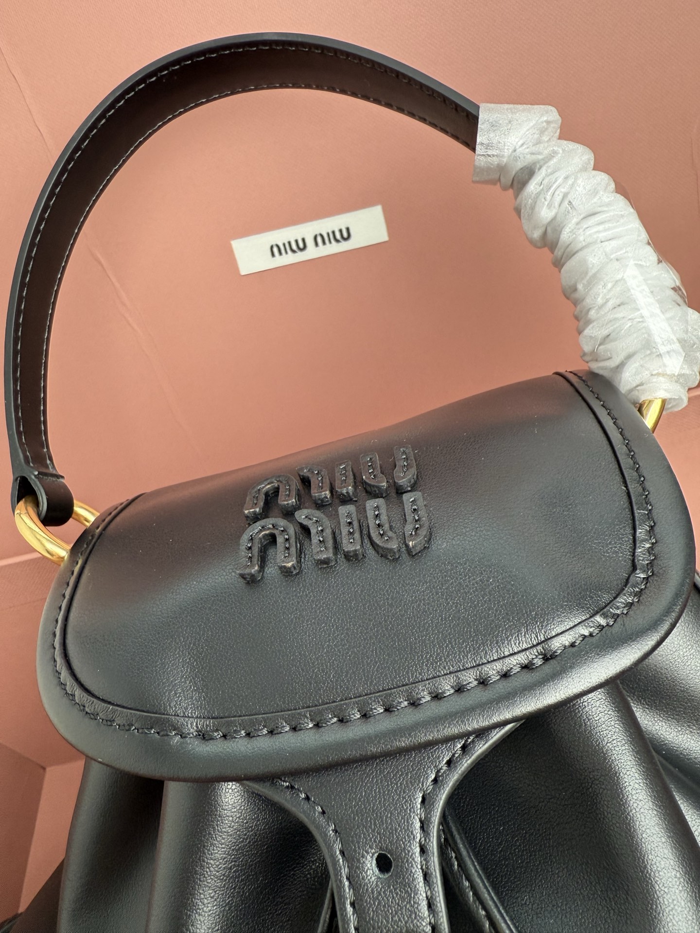 Givenchy MIU新品学院风双肩包：5BZ043高品质小牛皮的