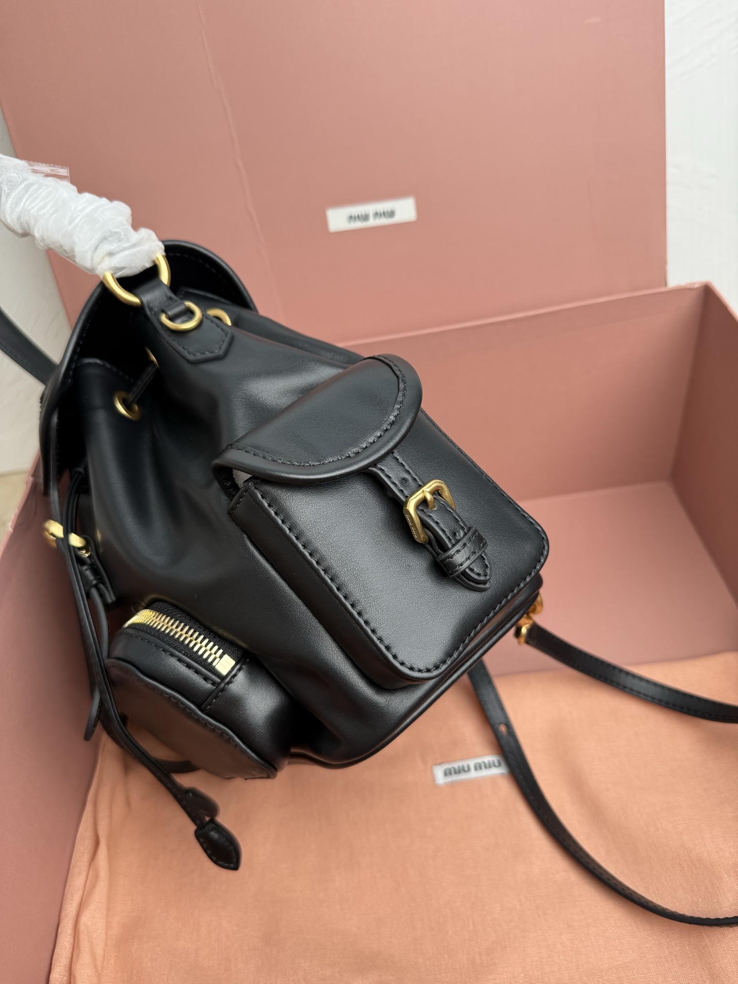 Givenchy MIU新品学院风双肩包：5BZ043高品质小牛皮的