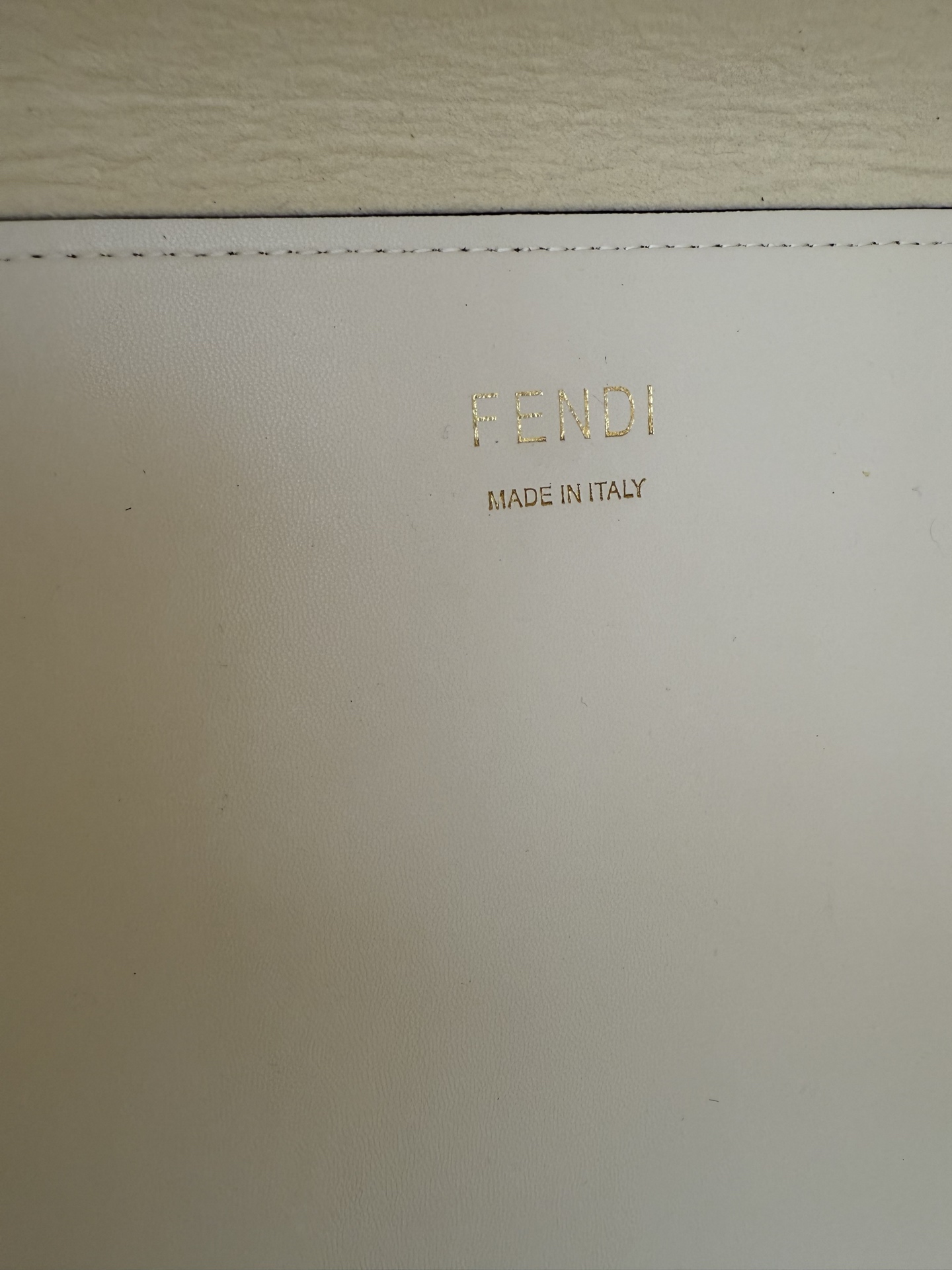 Fendi 大号TOTE 托特包“阳光手提袋”