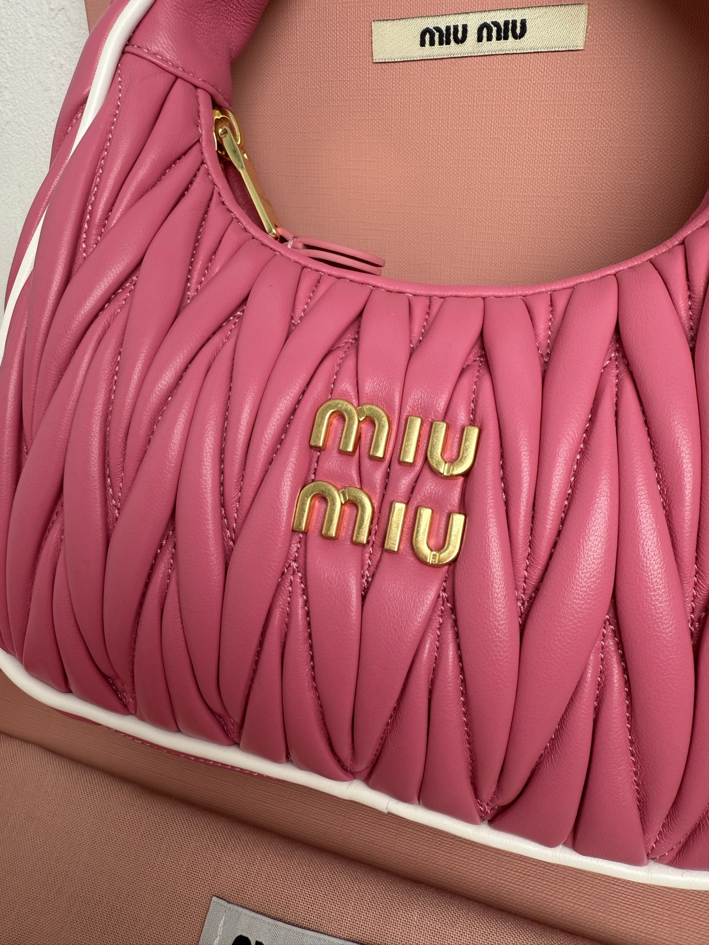 Miu Miu M家新品 5BC125MiuWander手袋 全新大胆配色设计