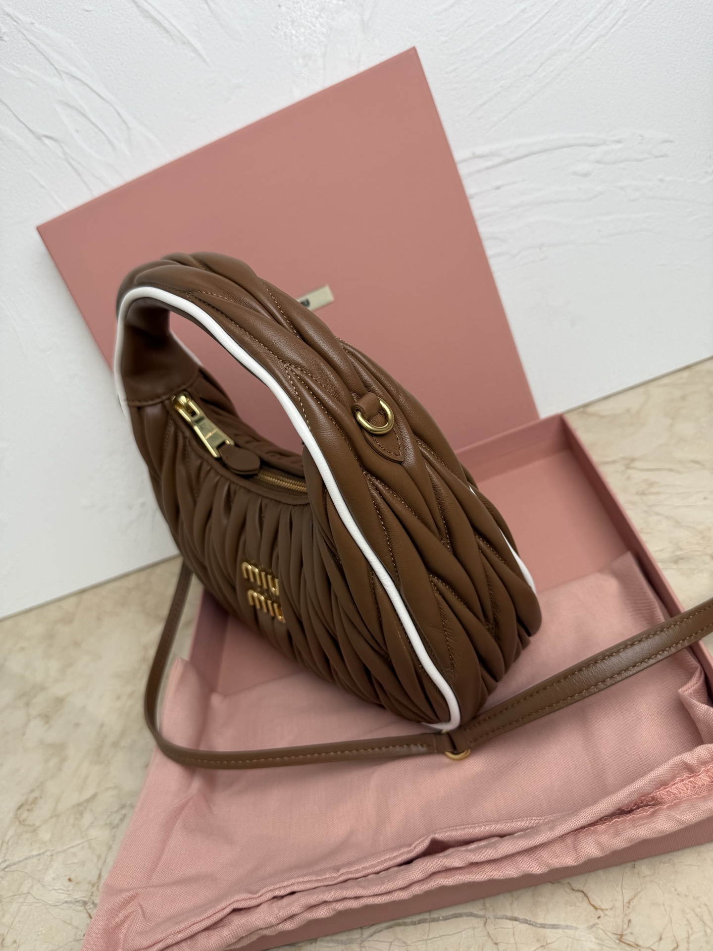Miu Miu M家新品 5BC125MiuWander手袋 全新大胆配色设计