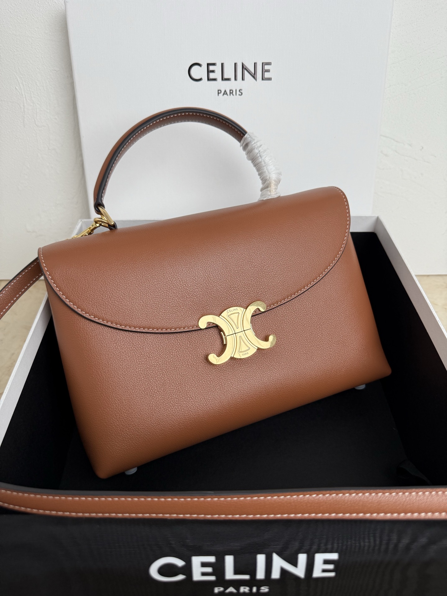 Miu Miu Style Black Top Handle Bag Lookbook Reference image 1