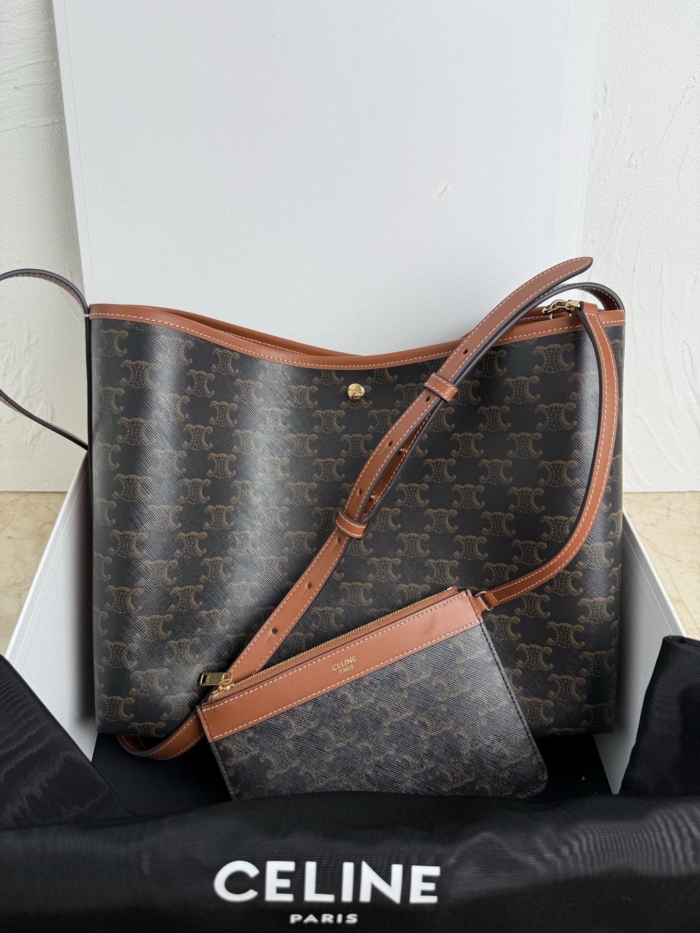 Miu Miu Style Brown Top Handle Bag Lookbook Reference image 1