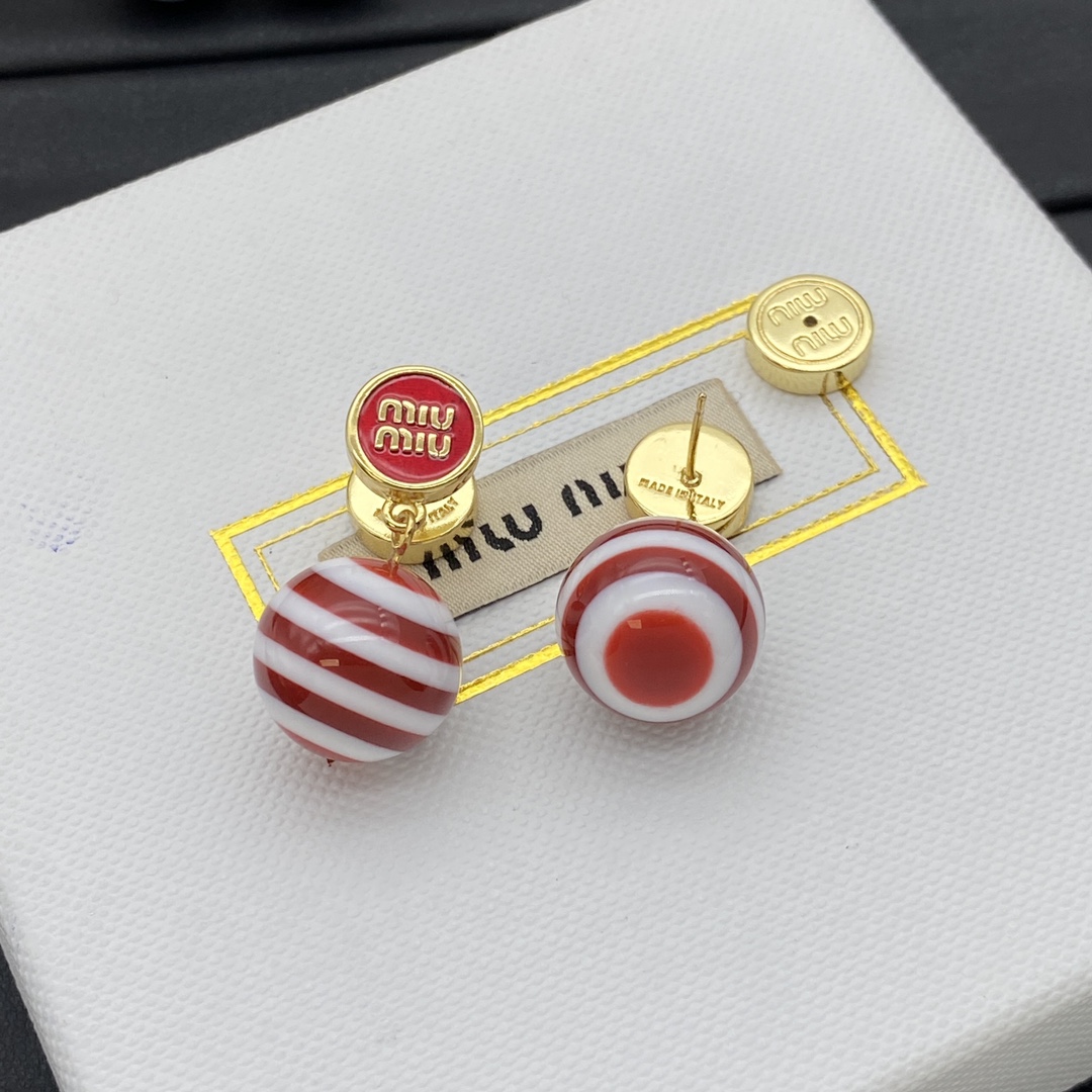 💰90缪缪MIU MIU新款耳钉