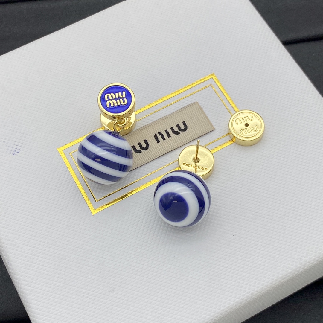 💰90缪缪MIU MIU新款耳钉