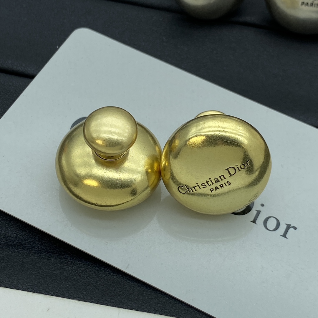 💰80迪奥Dior新款耳钉