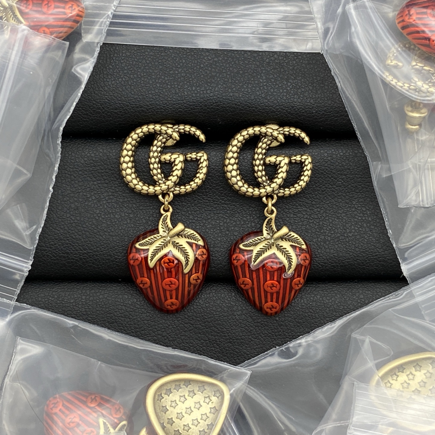 Gucci耳钉 - エレガントなデザインと高品質