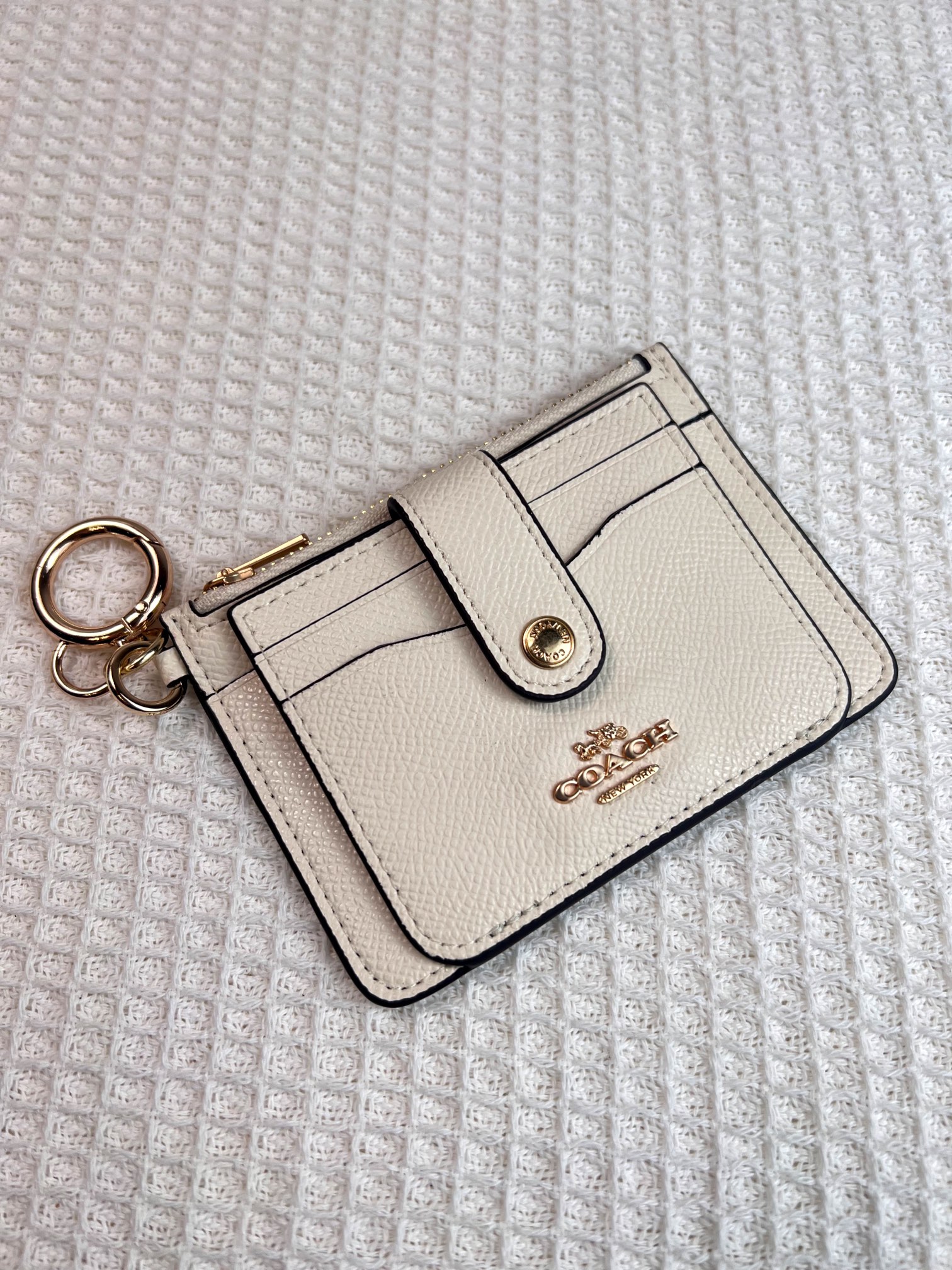 Coach ～新款coach卡包C6881纯白色颗粒纹