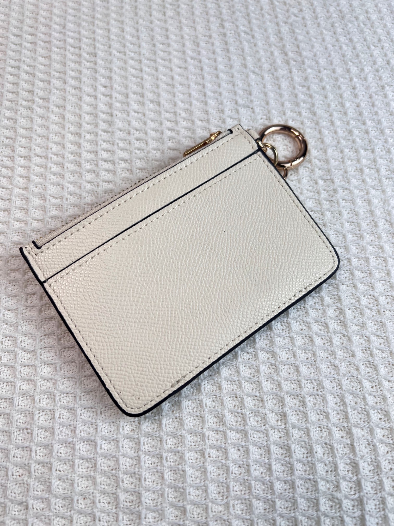 Coach ～新款coach卡包C6881纯白色颗粒纹